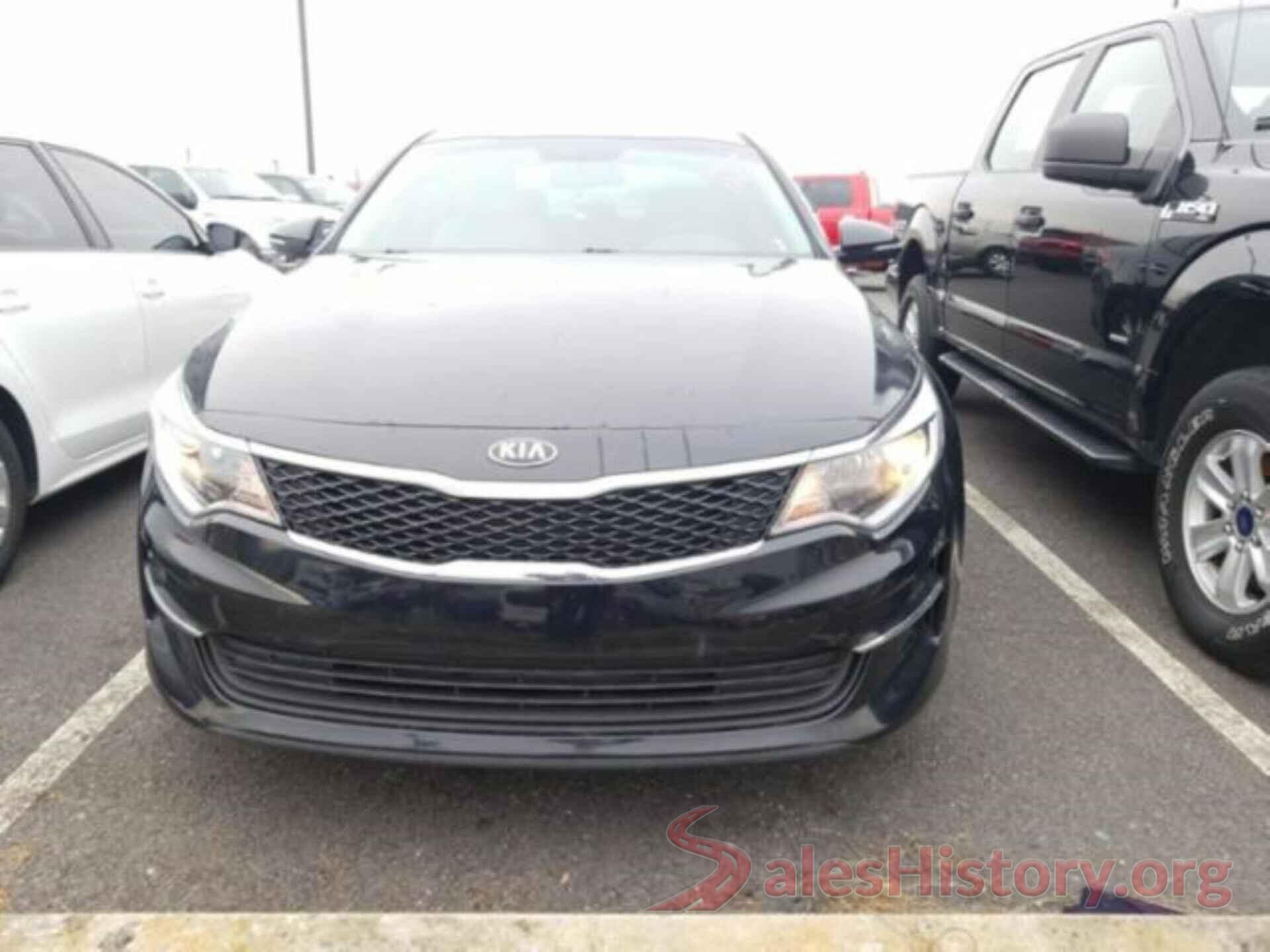 5XXGT4L30JG186044 2018 KIA OPTIMA