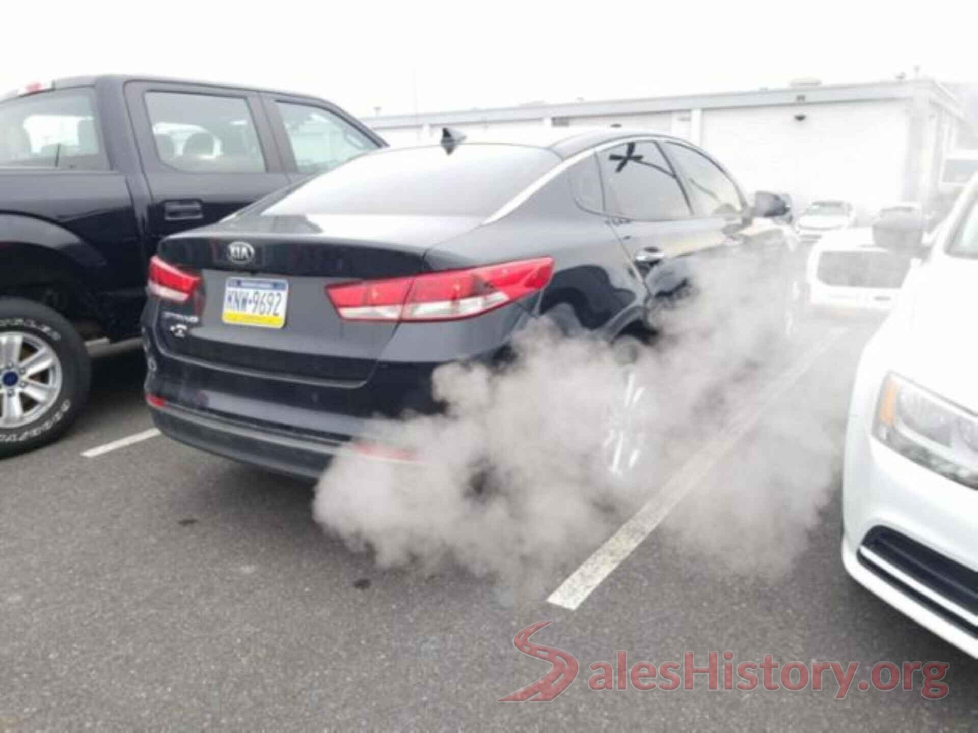 5XXGT4L30JG186044 2018 KIA OPTIMA