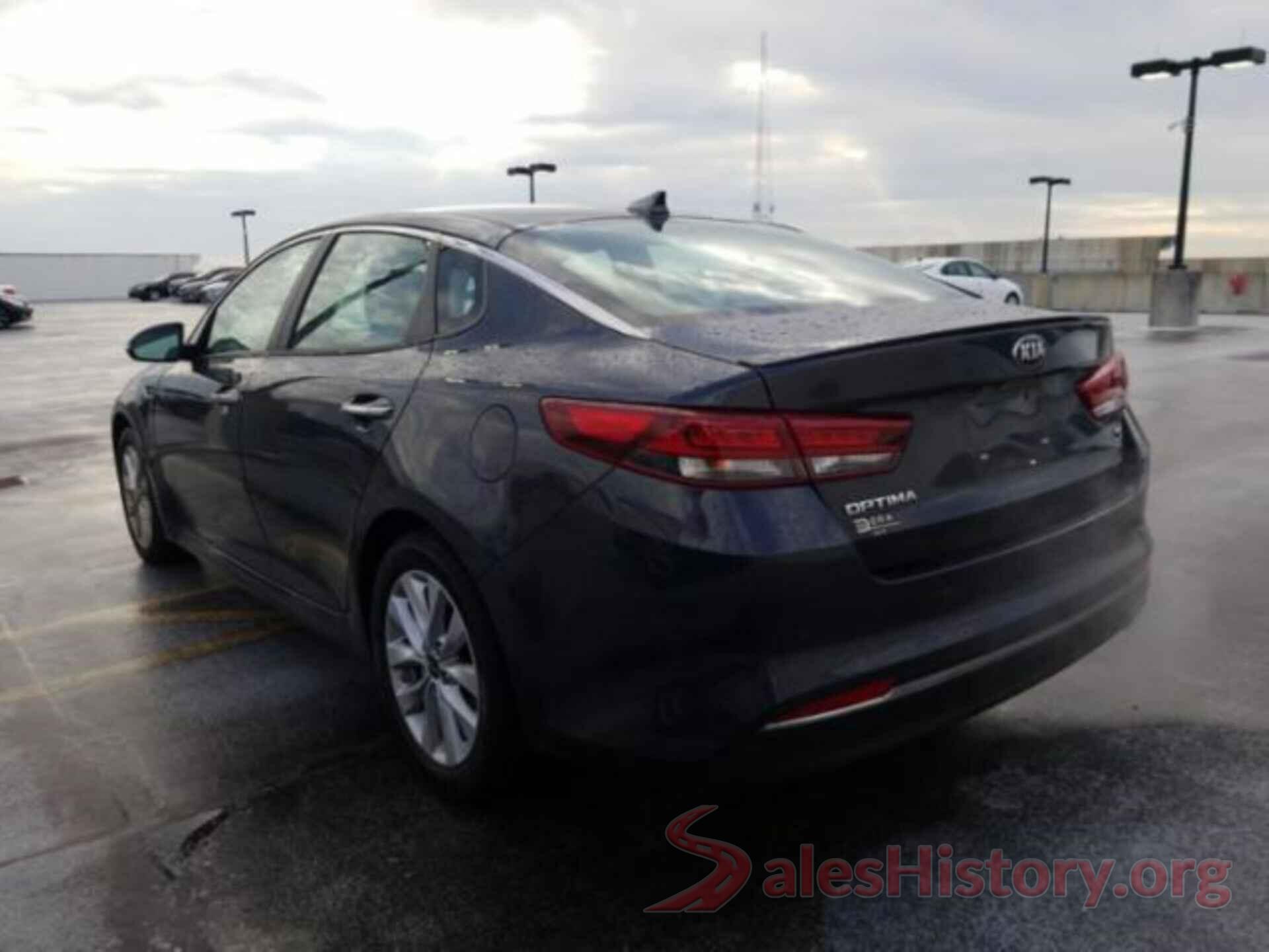 5XXGT4L32JG240718 2018 KIA OPTIMA