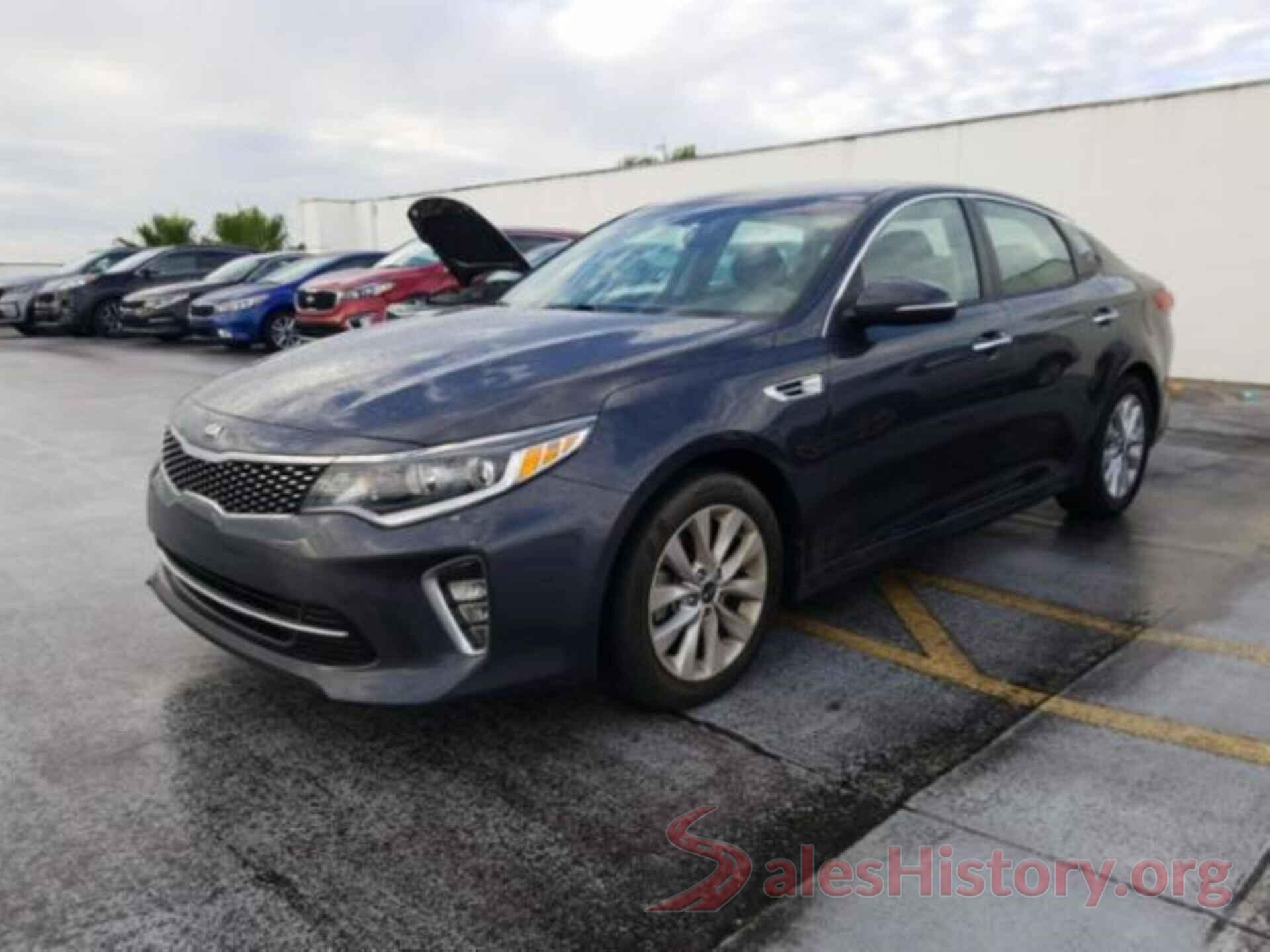 5XXGT4L32JG240718 2018 KIA OPTIMA