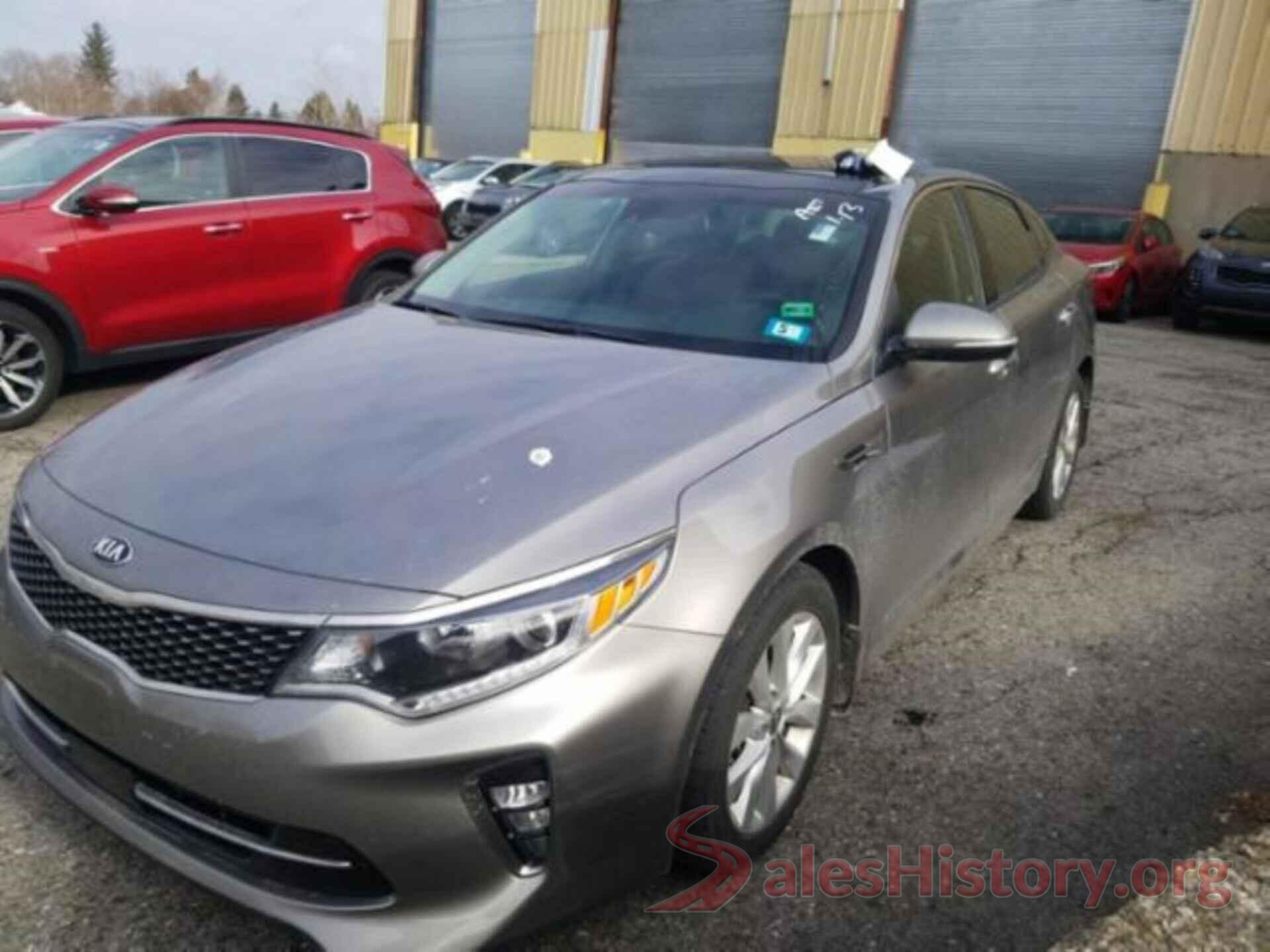 5XXGU4L36JG183453 2018 KIA OPTIMA