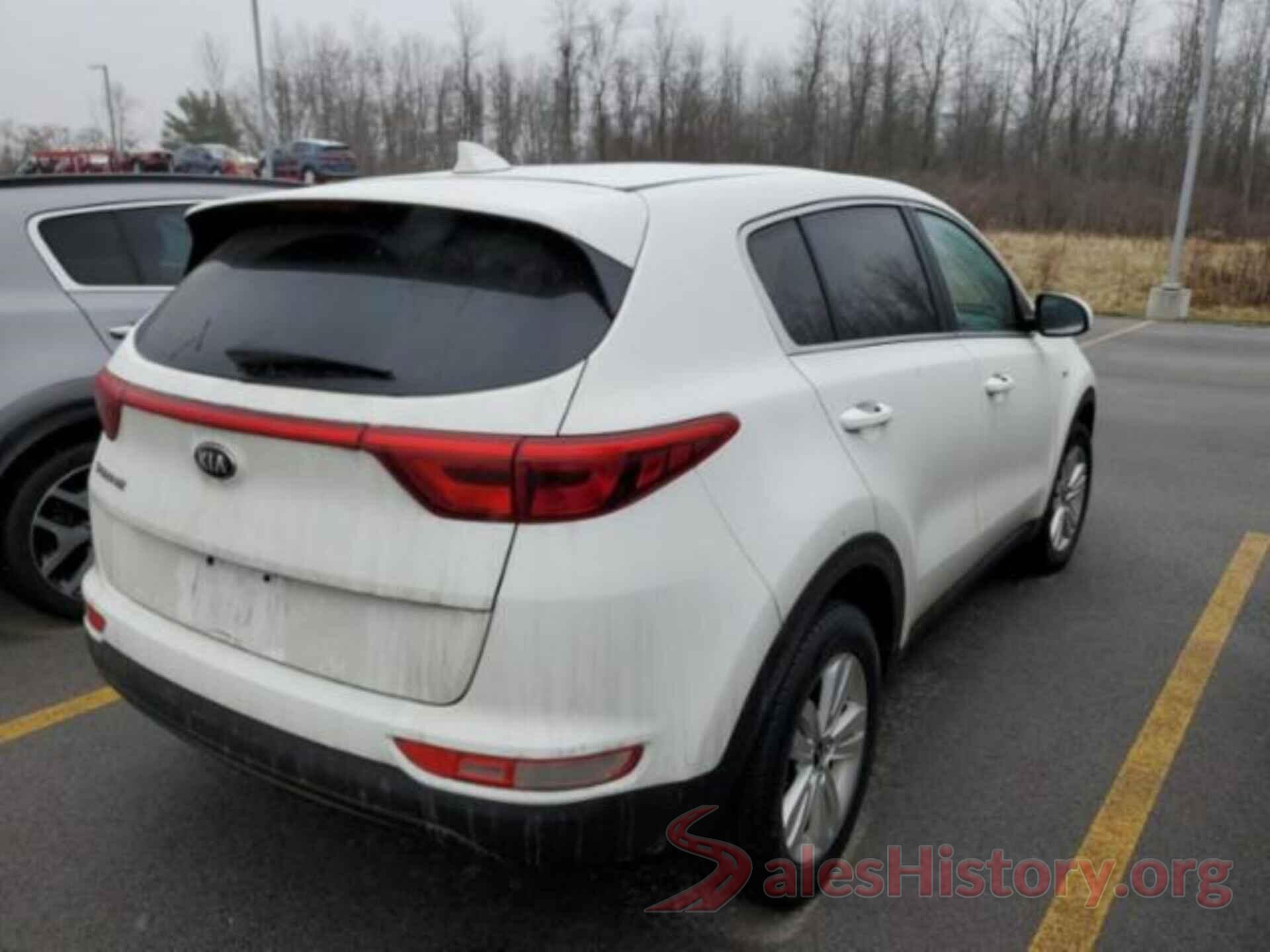 KNDPMCAC8J7412124 2018 KIA SPORTAGE