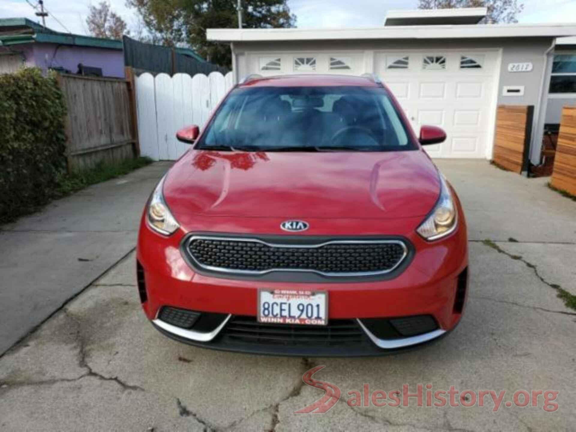 KNDCB3LC7J5143384 2018 KIA NIRO