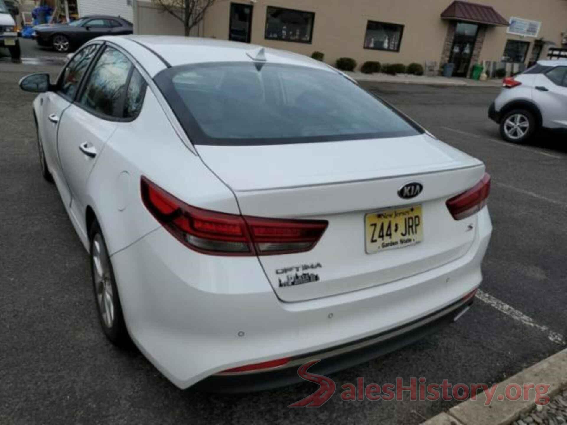 5XXGT4L30JG234657 2018 KIA OPTIMA