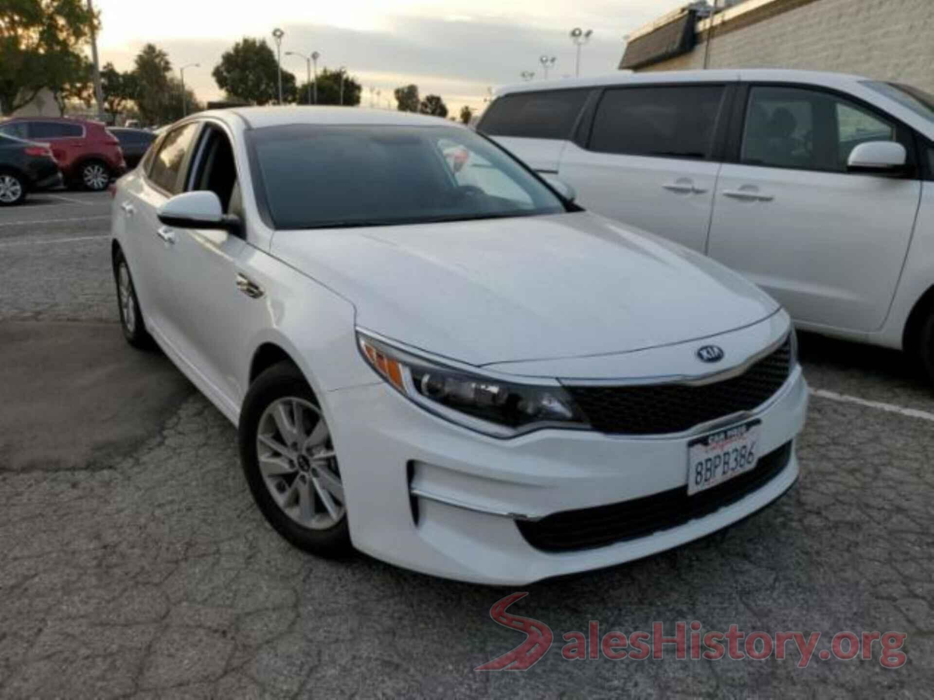 5XXGT4L37JG220531 2018 KIA OPTIMA