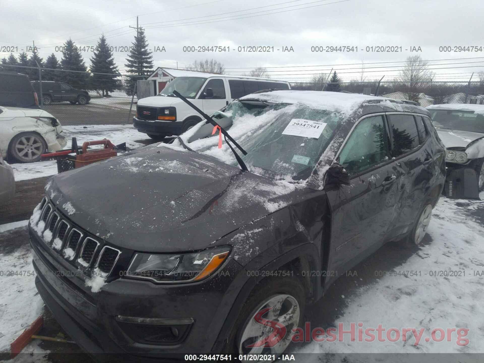 3C4NJDBB8JT316033 2018 JEEP COMPASS