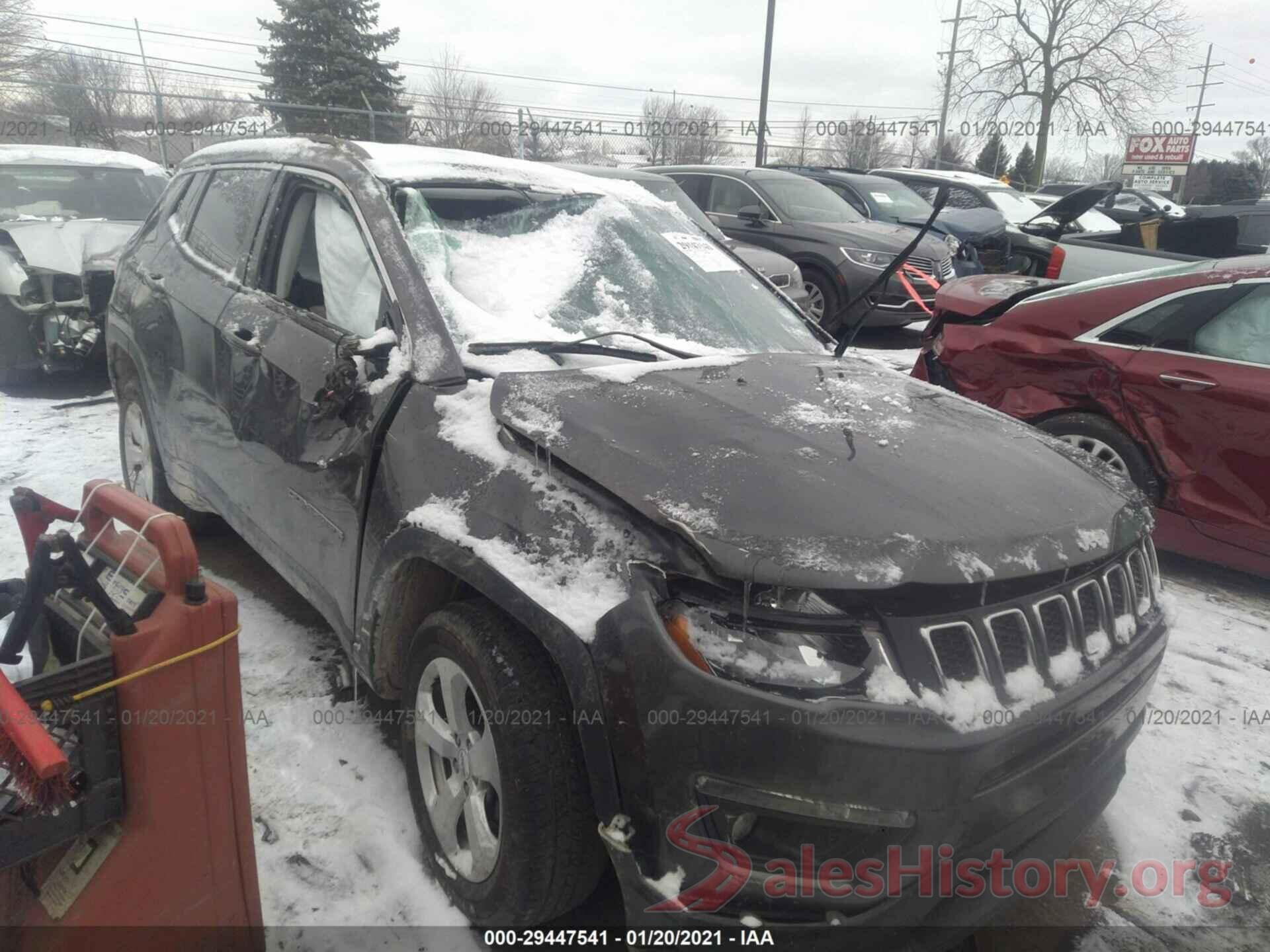 3C4NJDBB8JT316033 2018 JEEP COMPASS