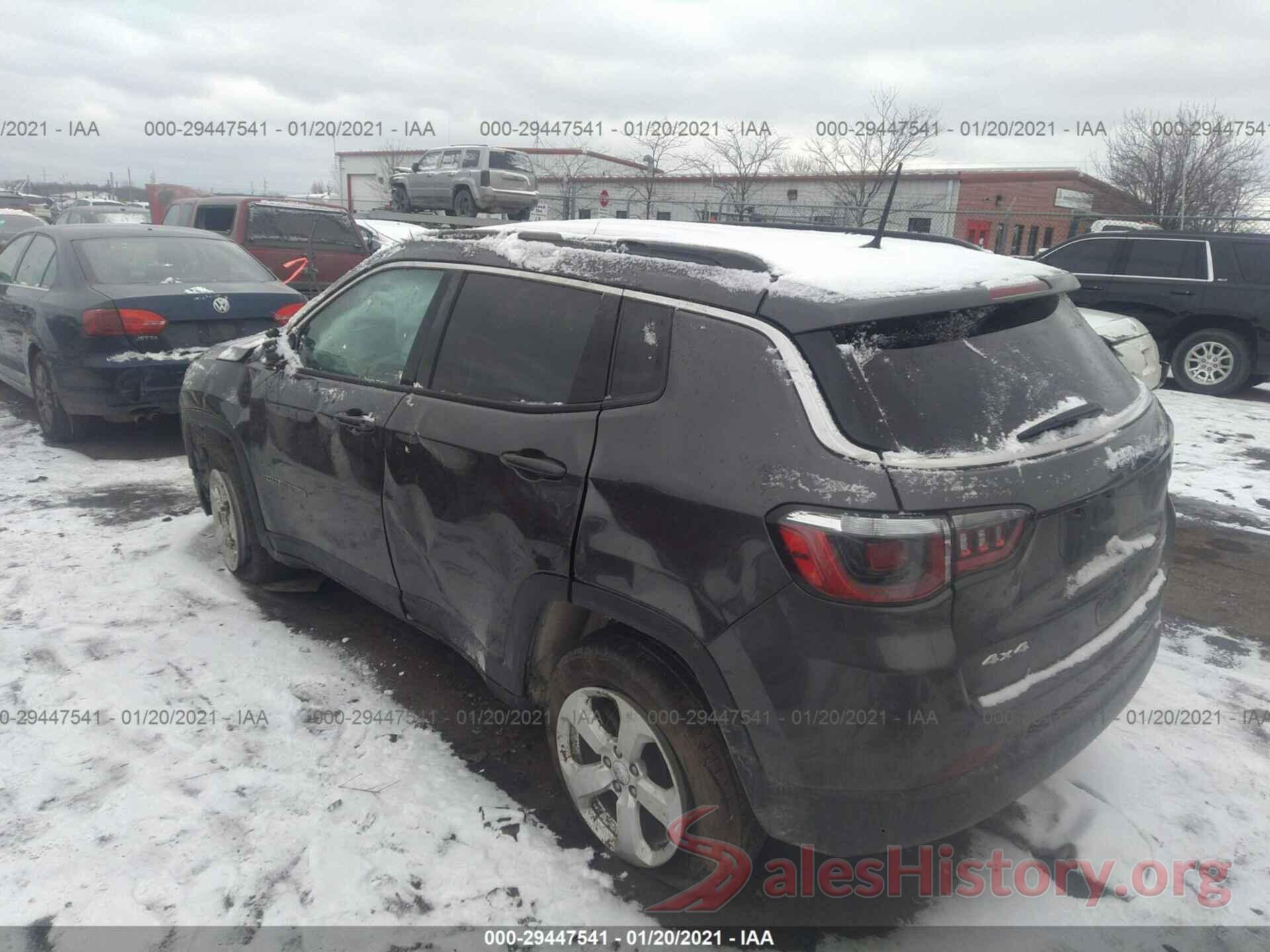 3C4NJDBB8JT316033 2018 JEEP COMPASS