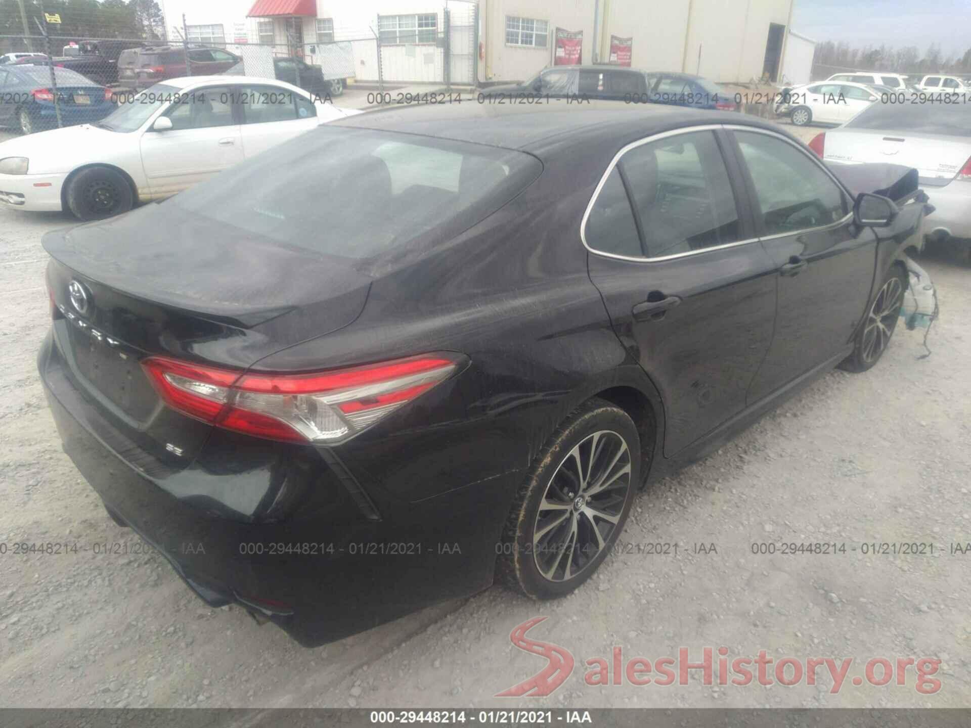 4T1B11HK8JU560002 2018 TOYOTA CAMRY