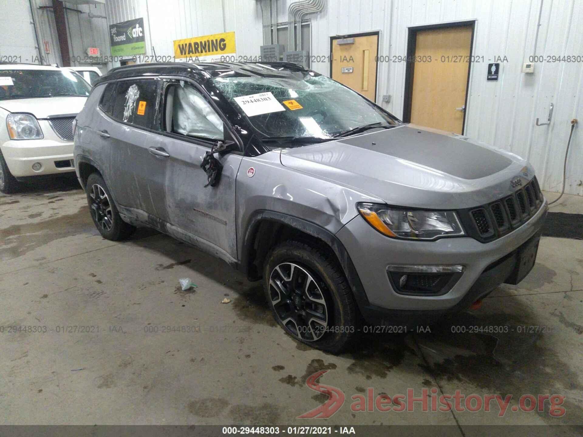 3C4NJDDB2KT780448 2019 JEEP COMPASS