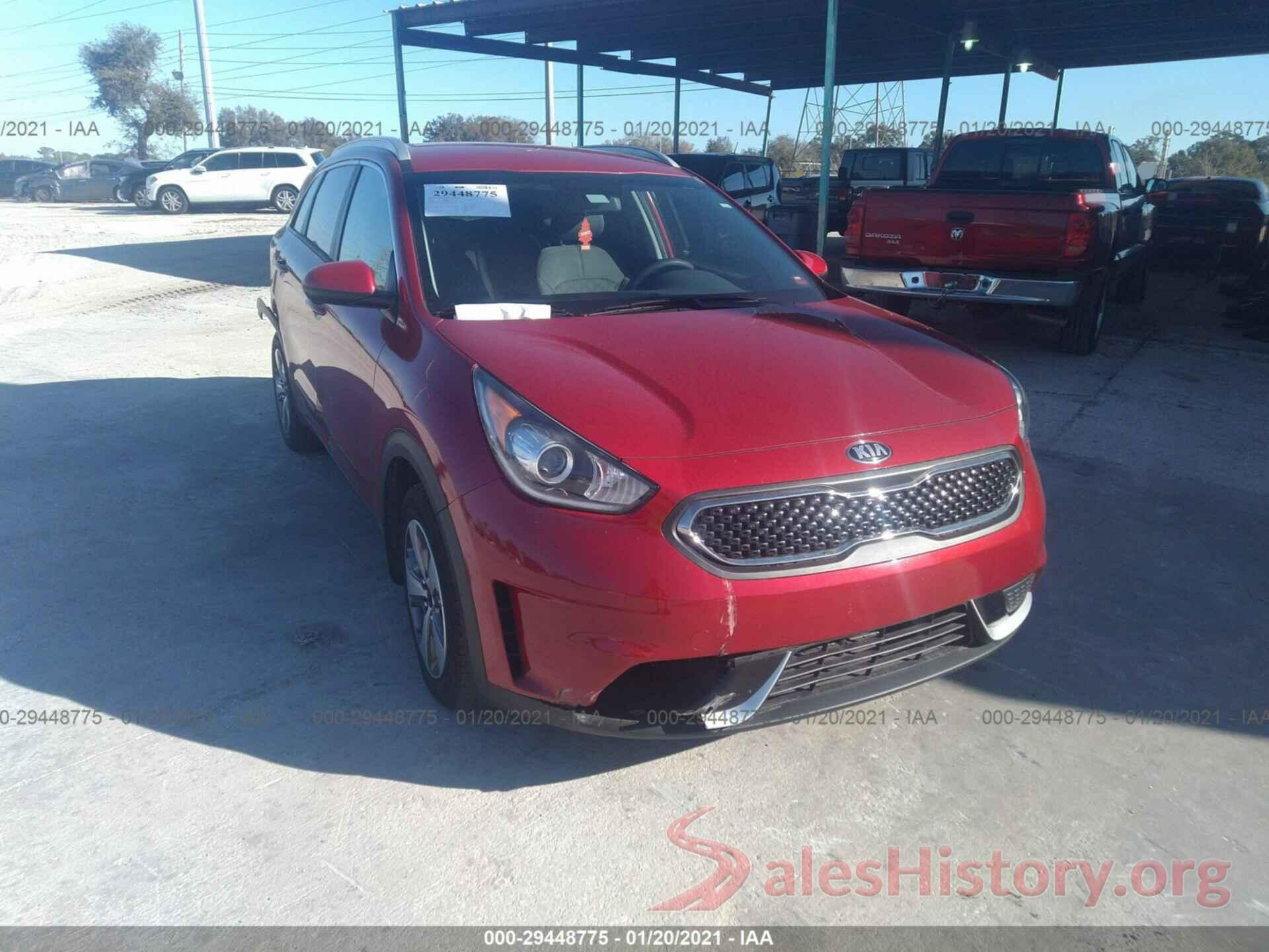 KNDCB3LC9K5302763 2019 KIA NIRO