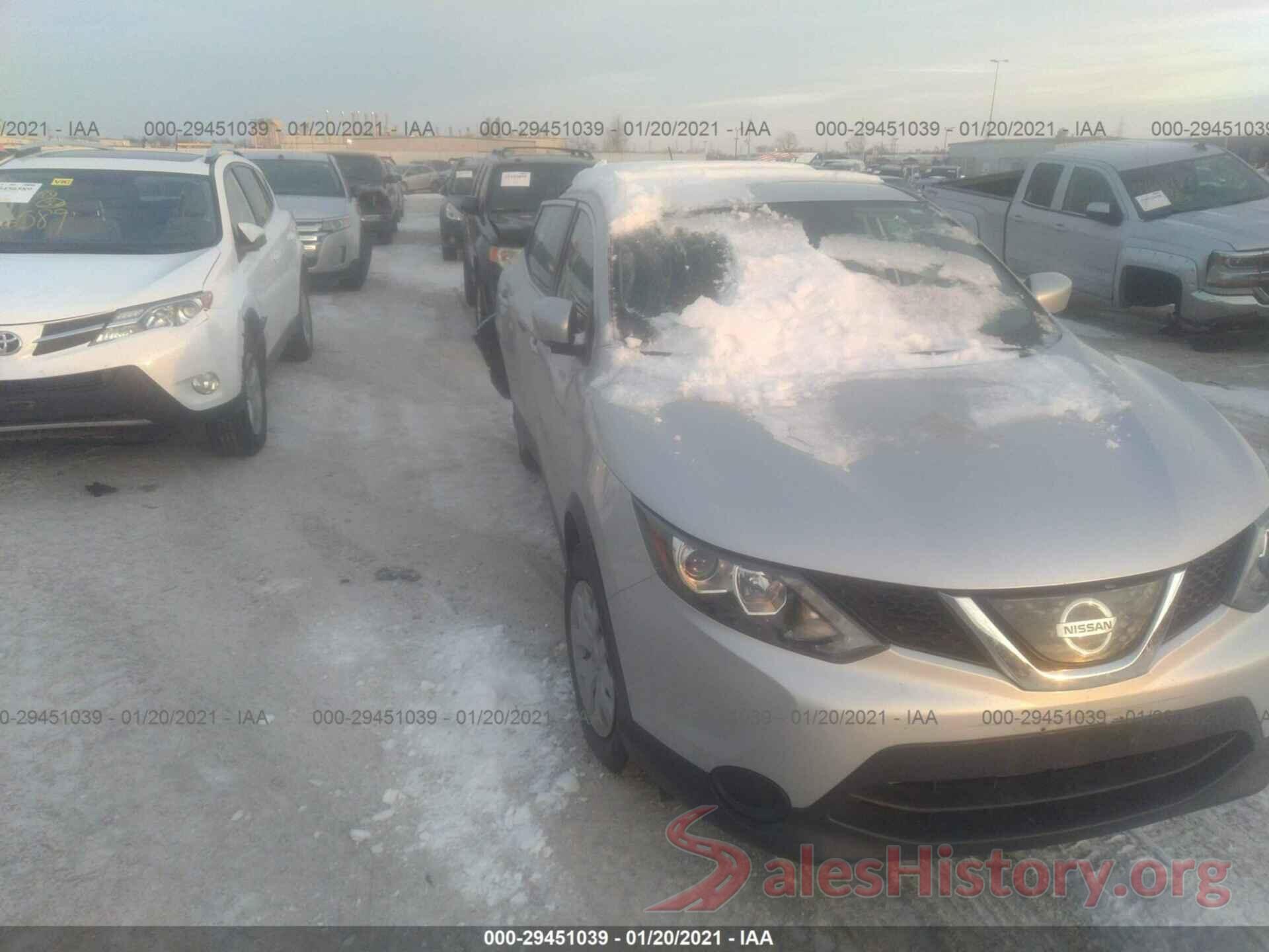 JN1BJ1CR9JW257746 2018 NISSAN ROGUE SPORT