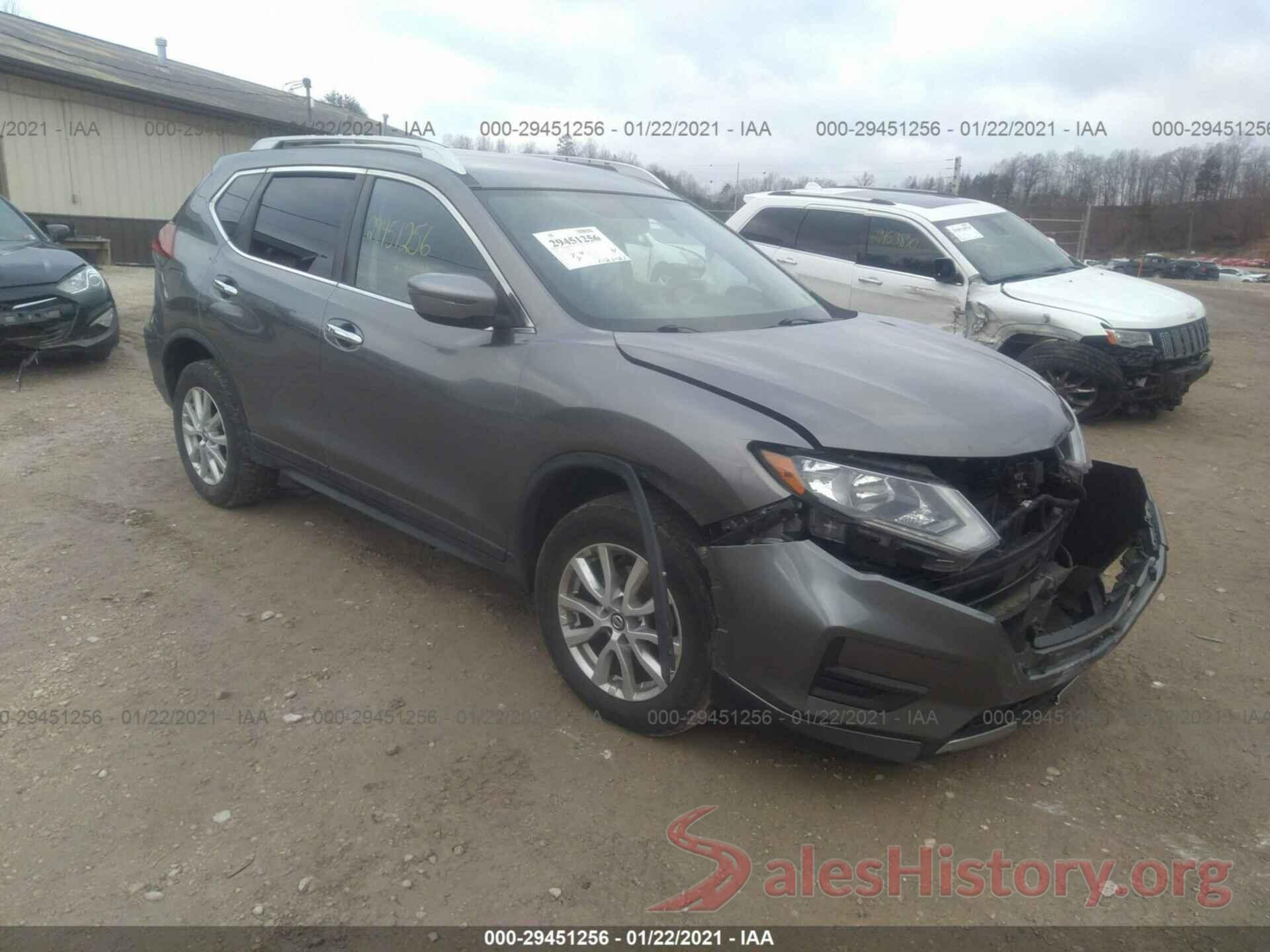 KNMAT2MV8JP519335 2018 NISSAN ROGUE