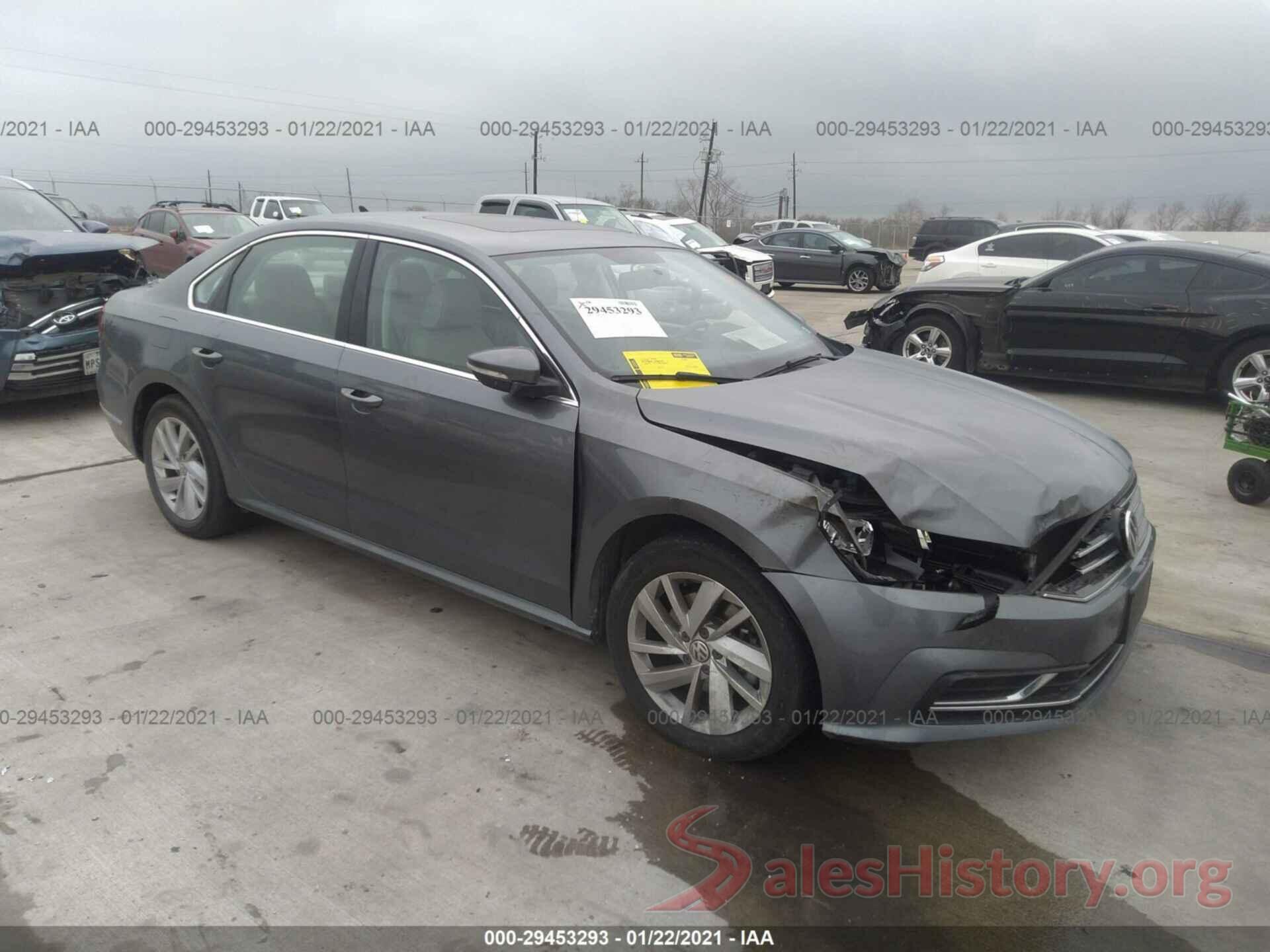 1VWBA7A3XJC008675 2018 VOLKSWAGEN PASSAT