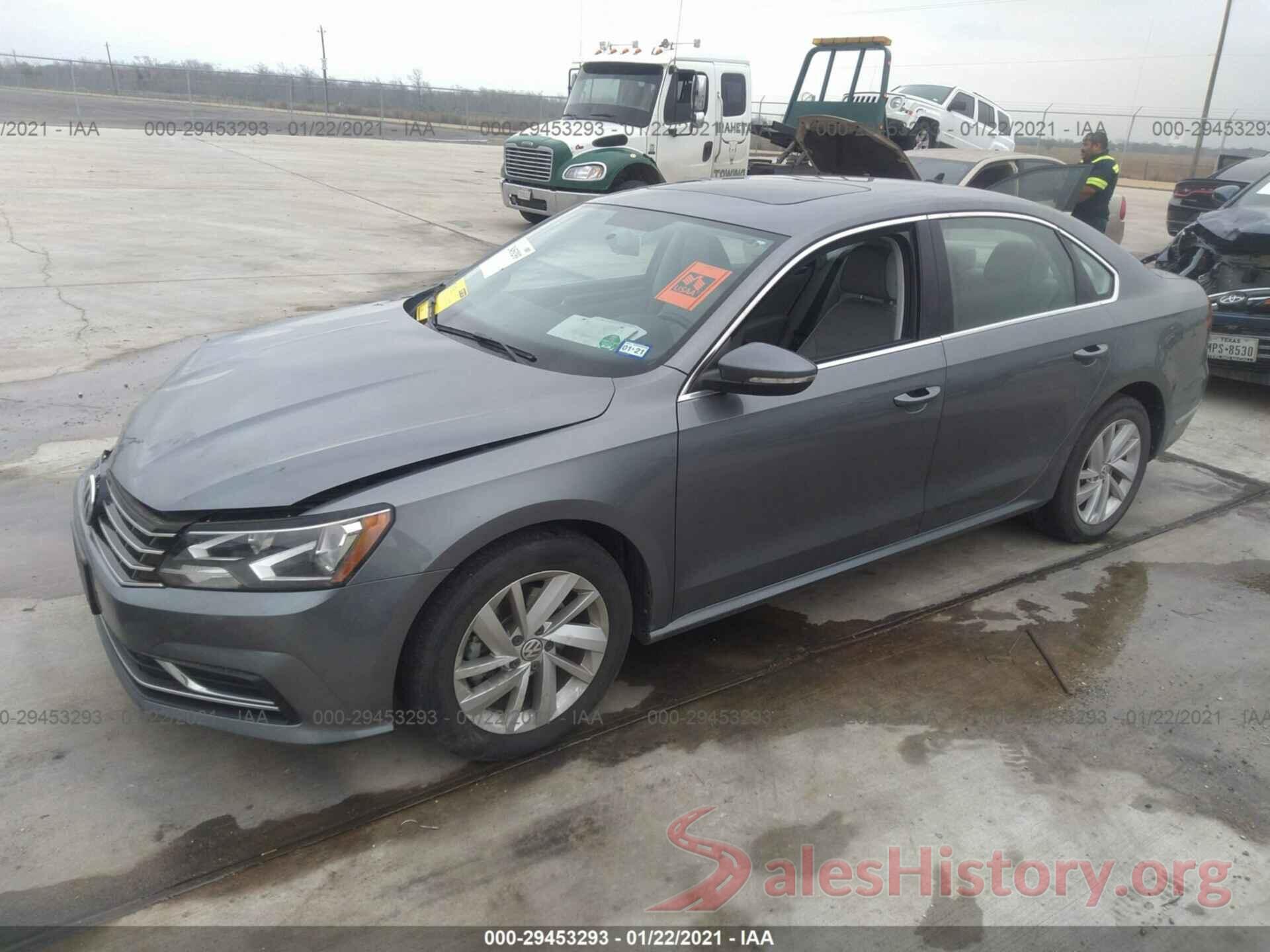 1VWBA7A3XJC008675 2018 VOLKSWAGEN PASSAT