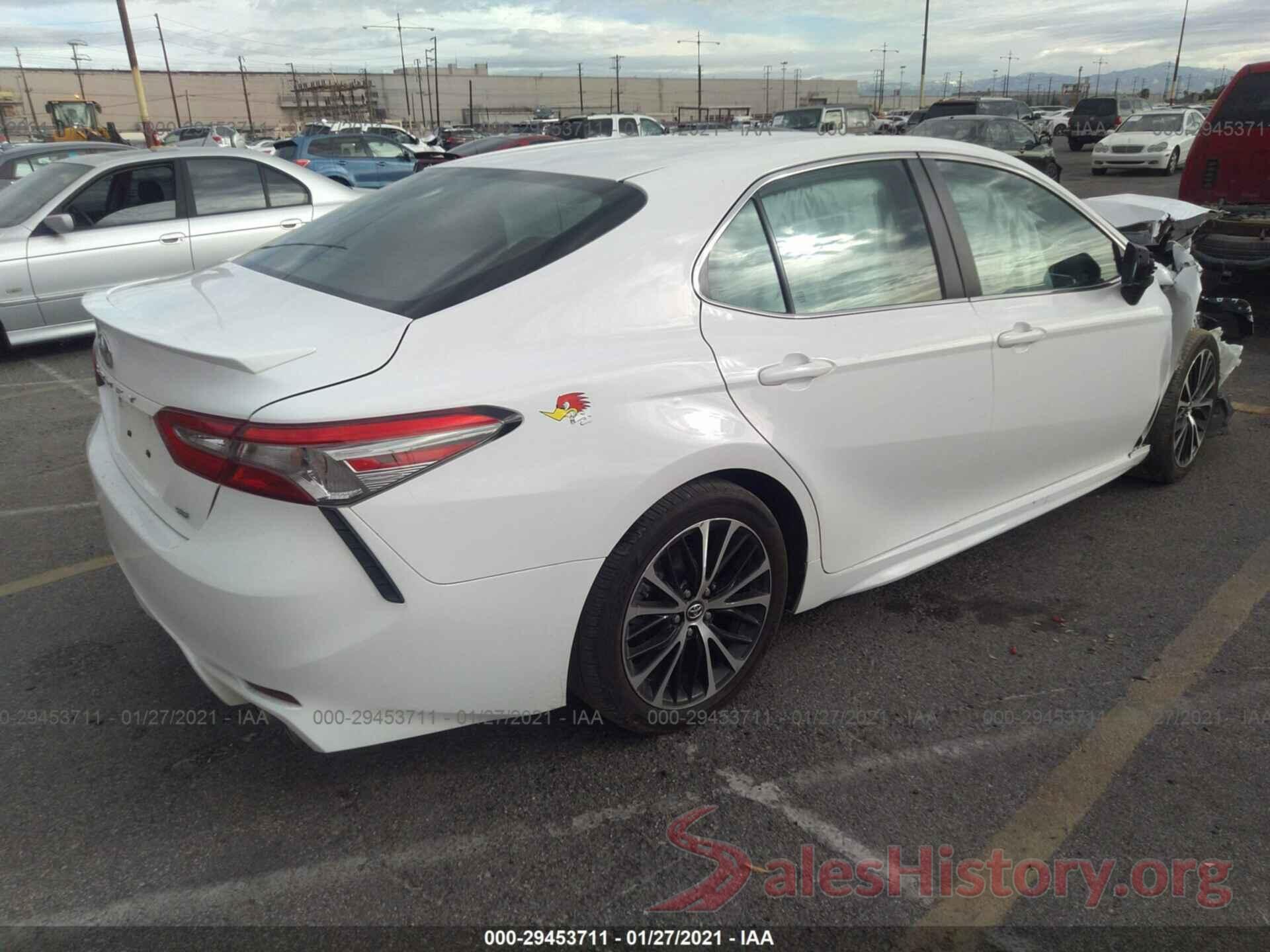 4T1B11HK2JU146164 2018 TOYOTA CAMRY