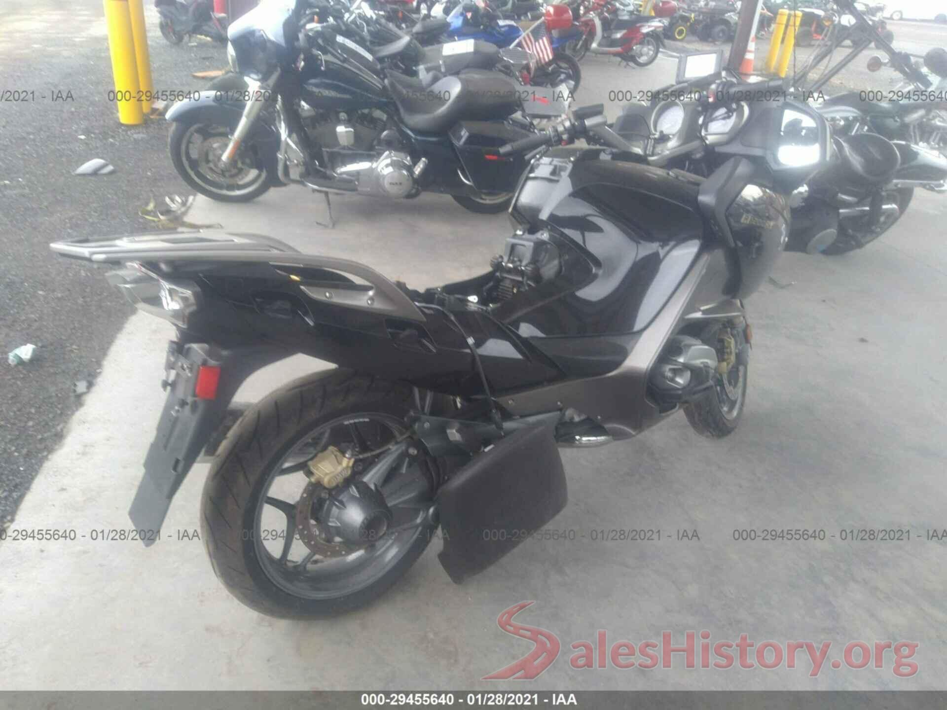 WB1044008DZW23151 2013 BMW R1200