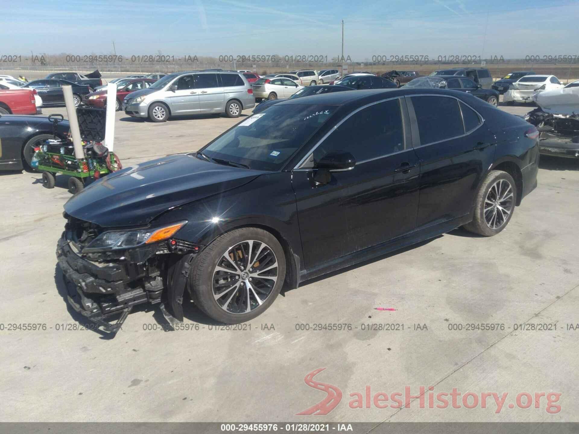 4T1B11HKXJU124820 2018 TOYOTA CAMRY