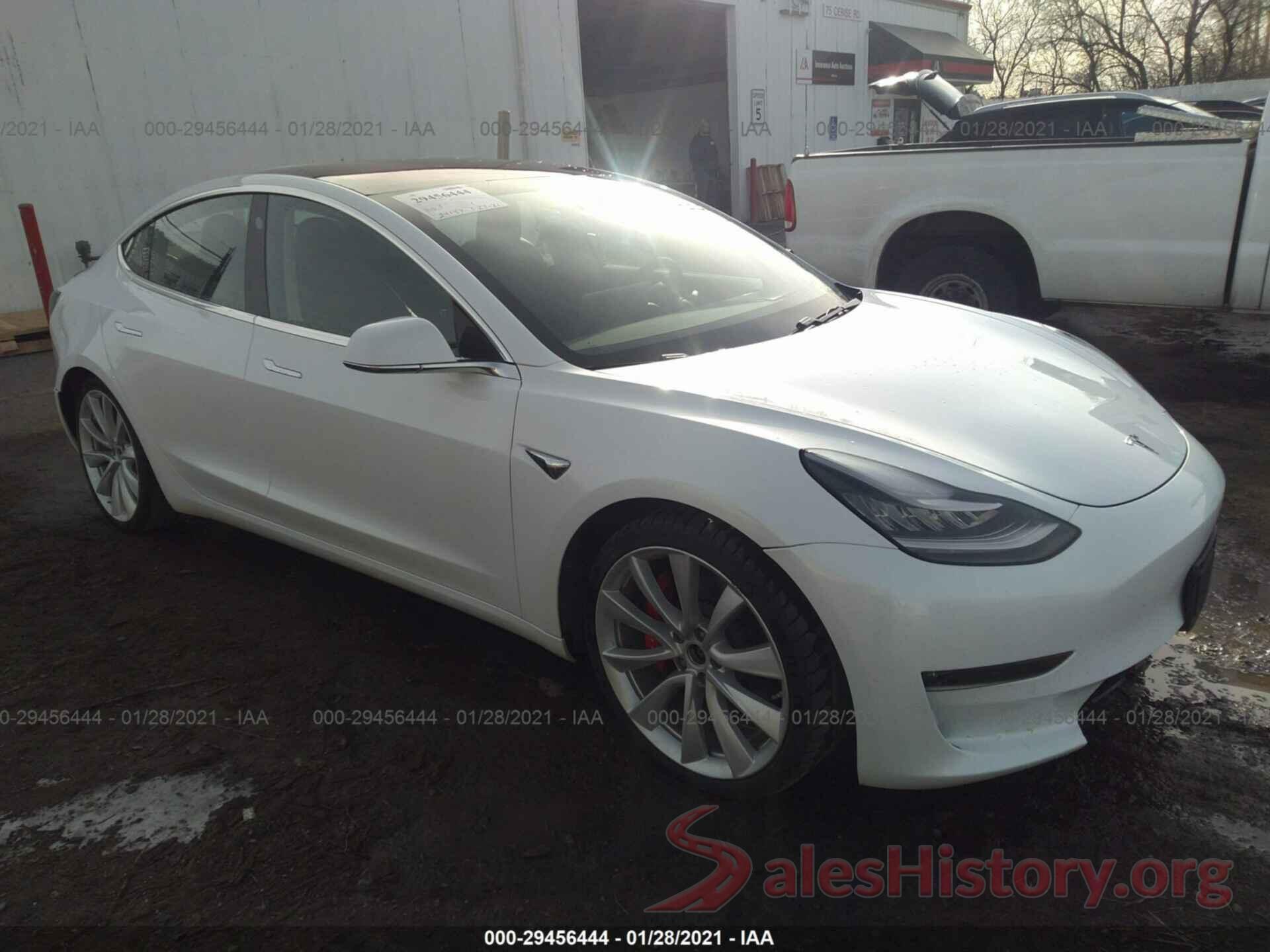 5YJ3E1EB6JF072659 2018 TESLA MODEL 3