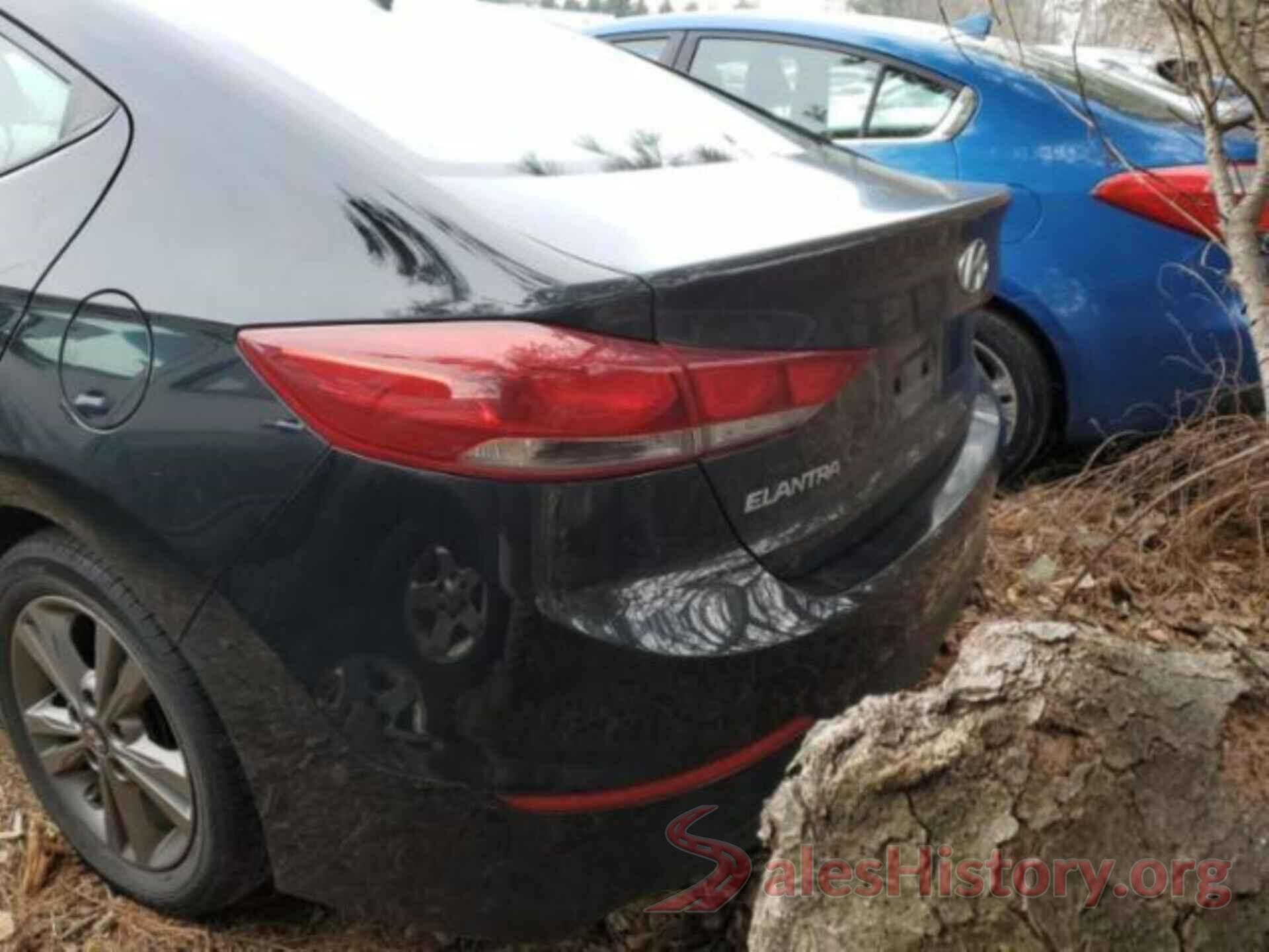 5NPD84LF9JH244638 2018 HYUNDAI ELANTRA