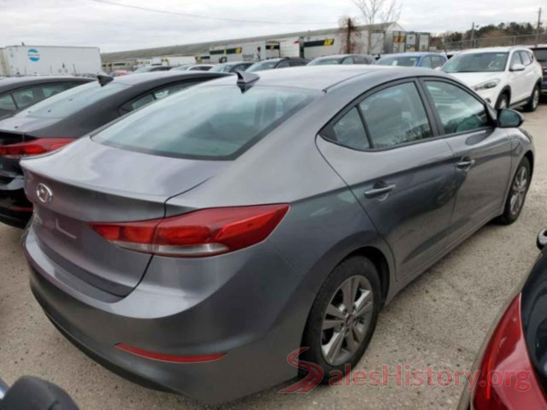 KMHD84LF1JU557300 2018 HYUNDAI ELANTRA