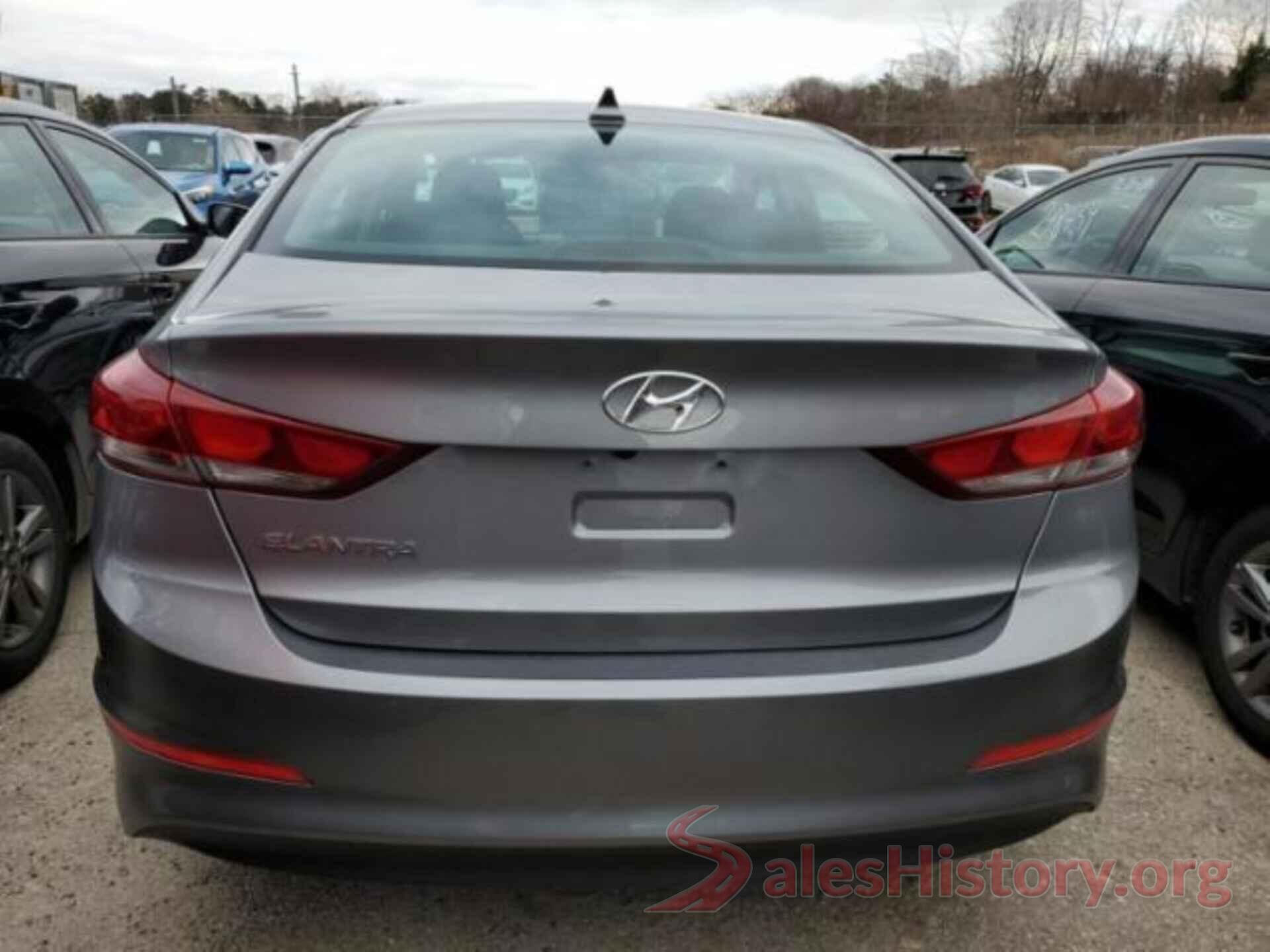 KMHD84LF1JU557300 2018 HYUNDAI ELANTRA