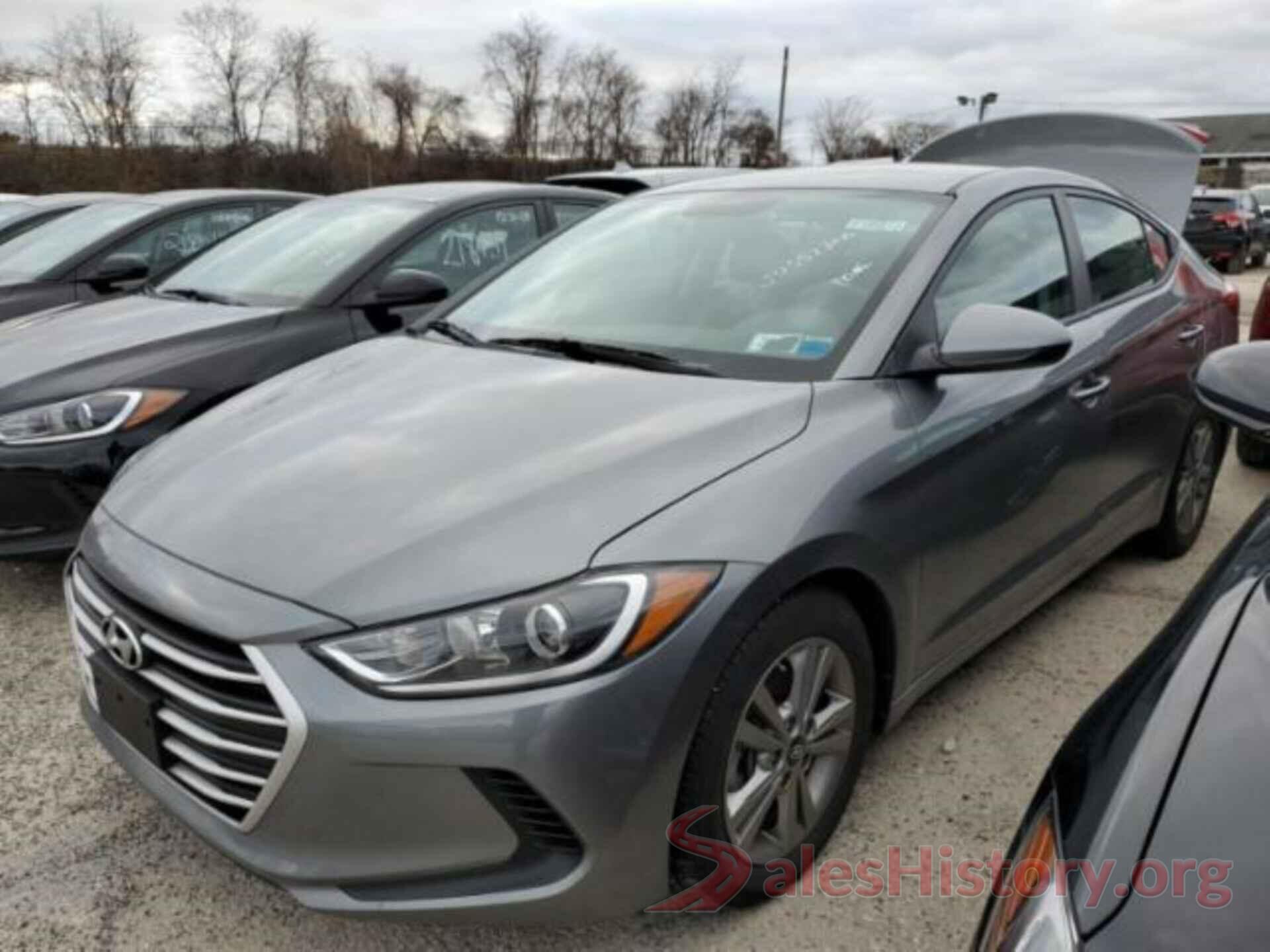 KMHD84LF1JU557300 2018 HYUNDAI ELANTRA