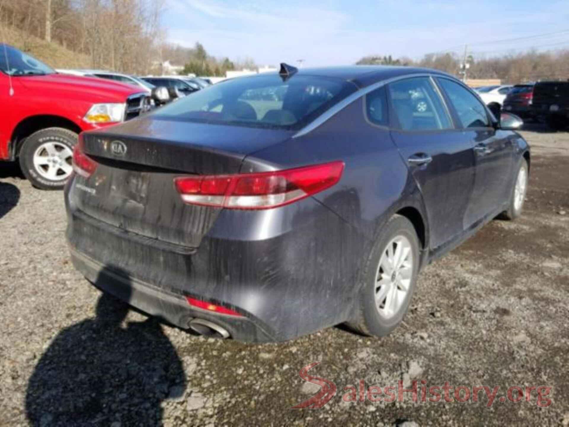 KNAGT4L36J5232784 2018 KIA OPTIMA