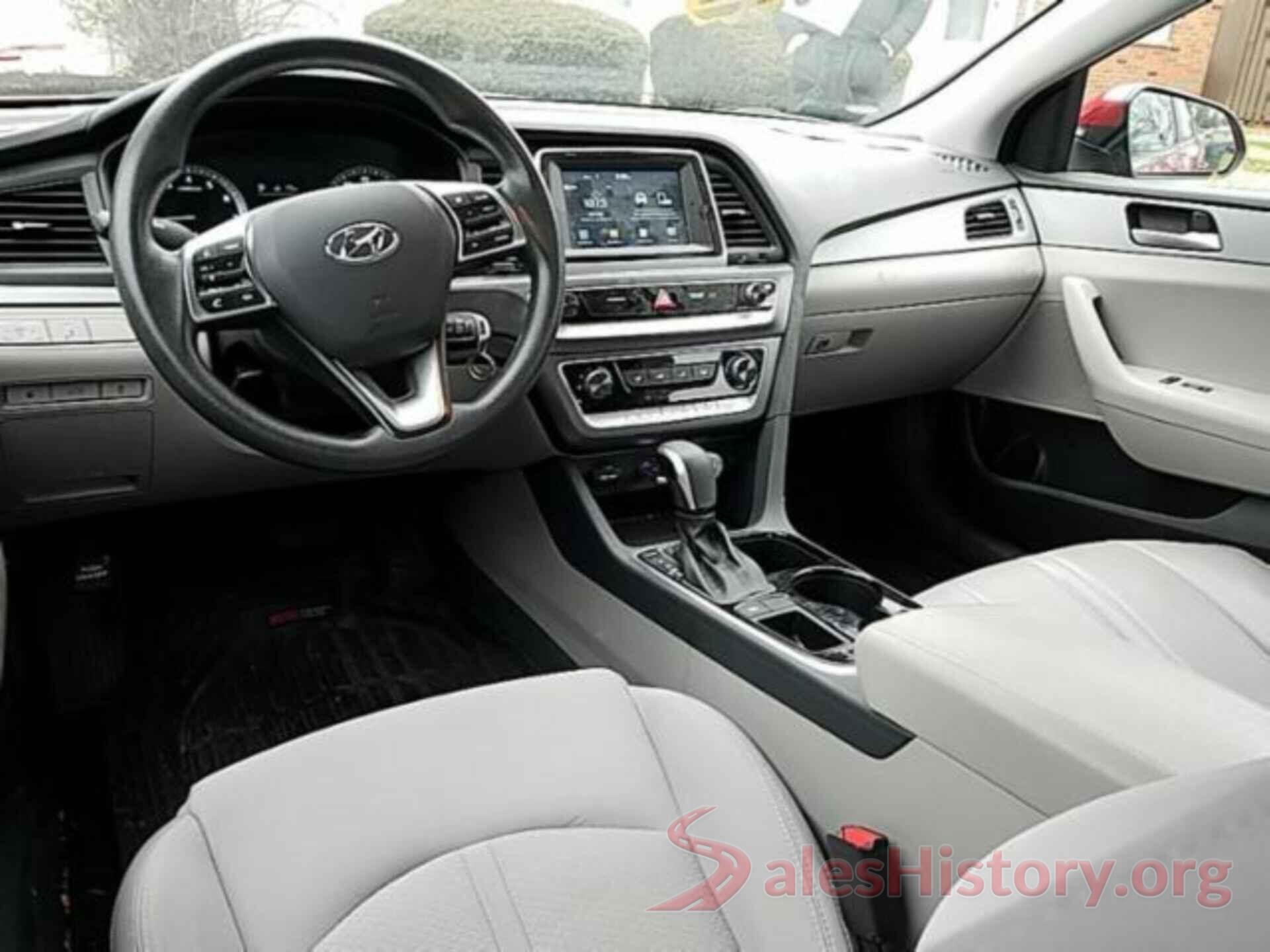 5NPE24AFXJH617825 2018 HYUNDAI SONATA