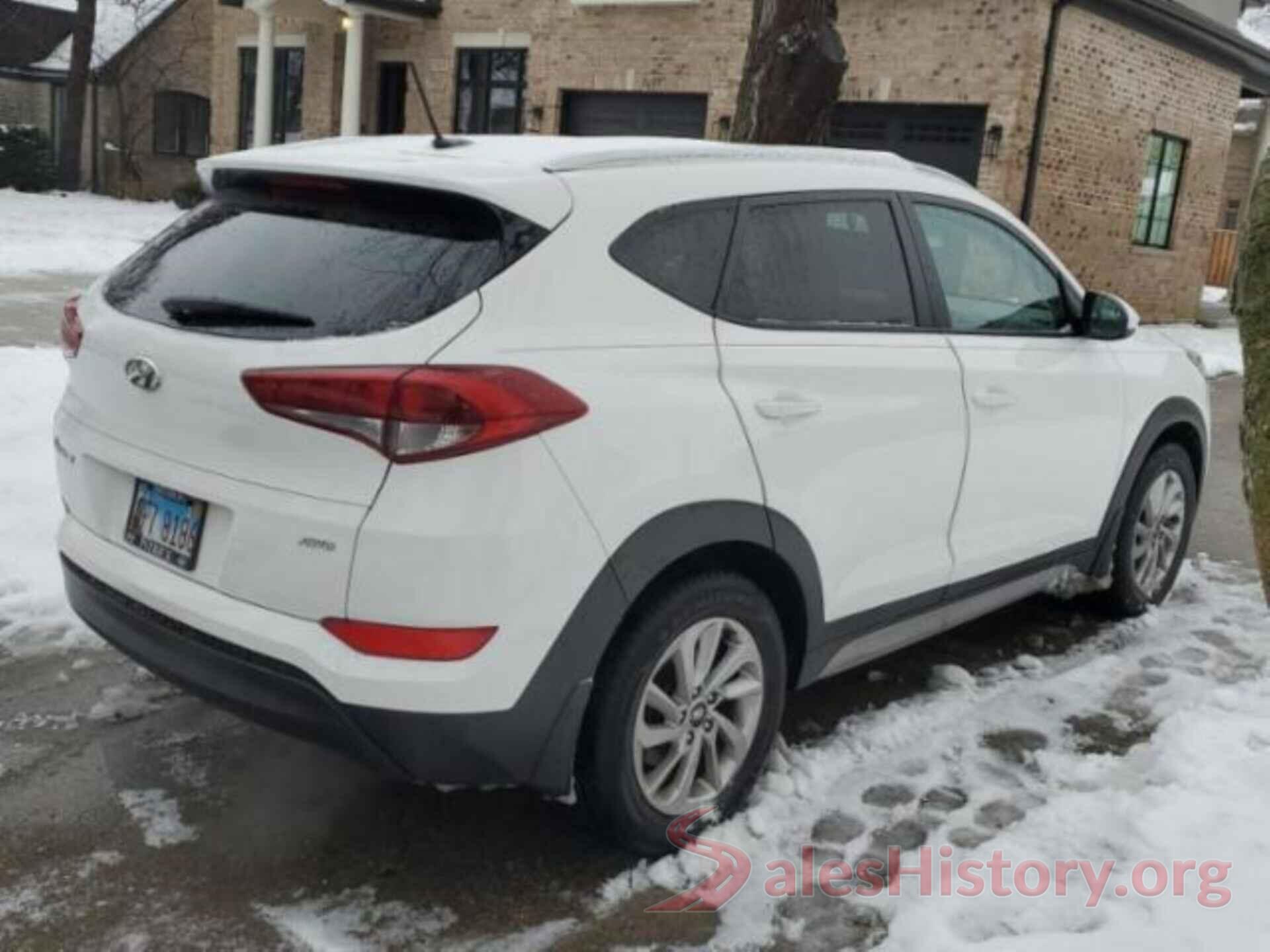 KM8J3CA47HU311004 2017 HYUNDAI TUCSON