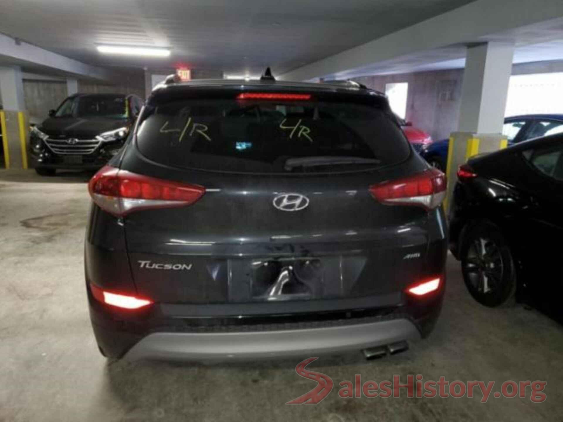 KM8J3CA23JU635703 2018 HYUNDAI TUCSON