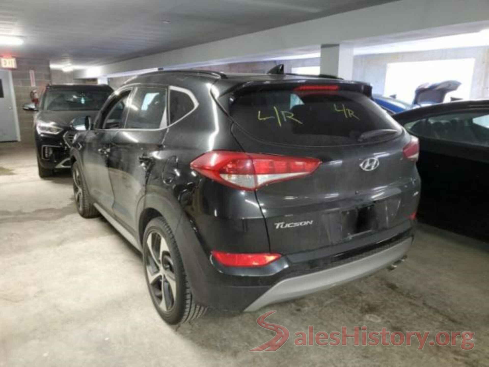 KM8J3CA23JU635703 2018 HYUNDAI TUCSON