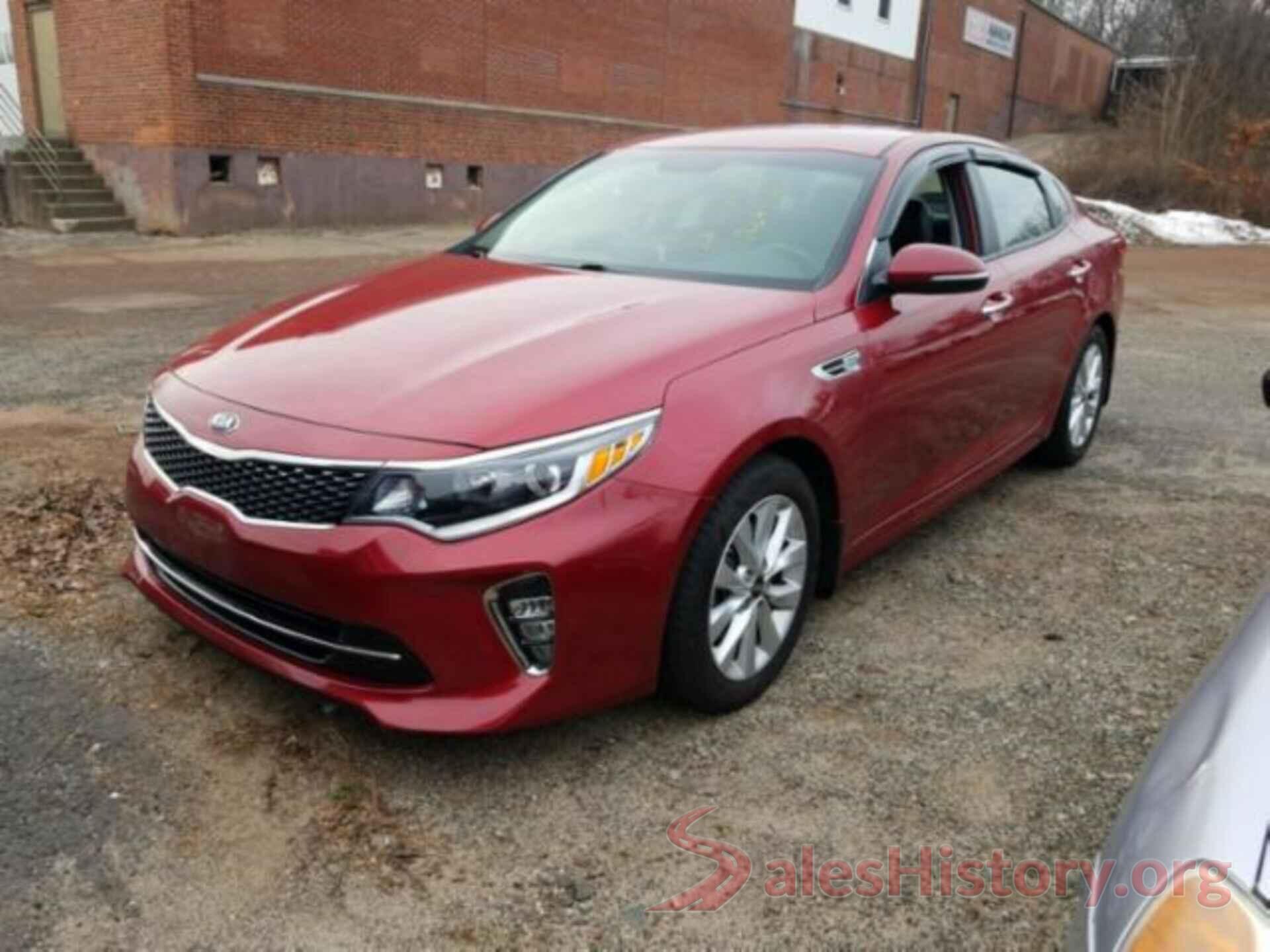 5XXGT4L33JG206965 2018 KIA OPTIMA