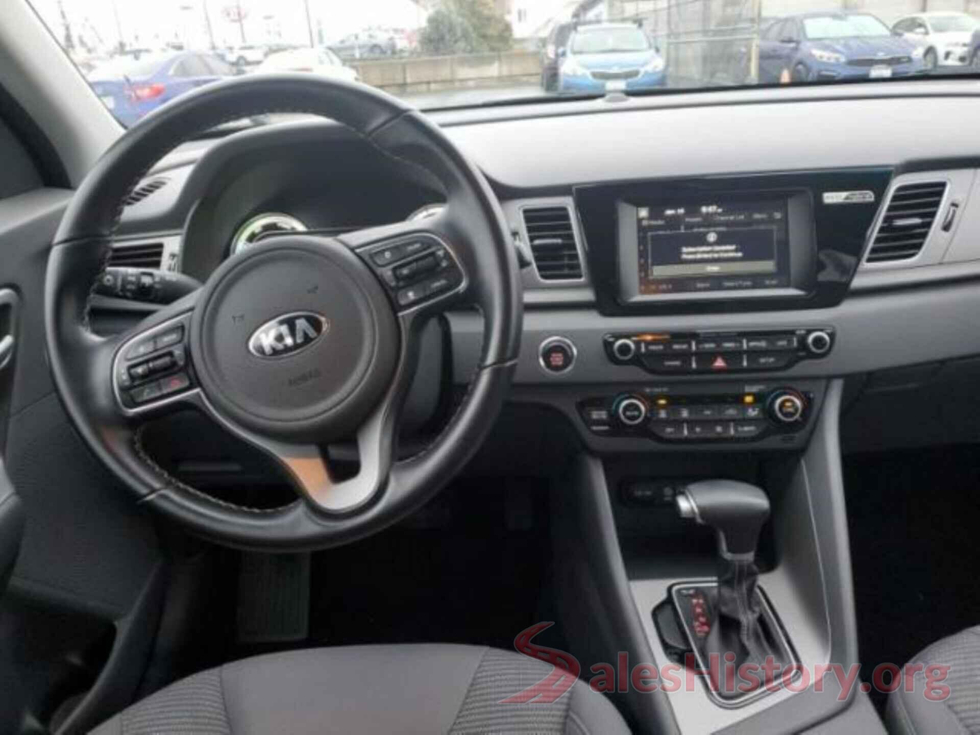 KNDCB3LC1J5142778 2018 KIA NIRO