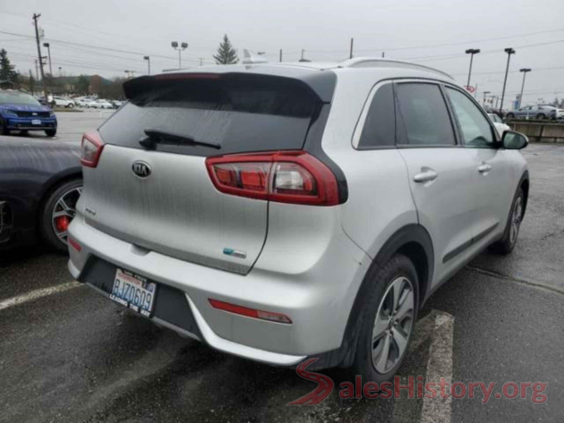 KNDCB3LC1J5142778 2018 KIA NIRO