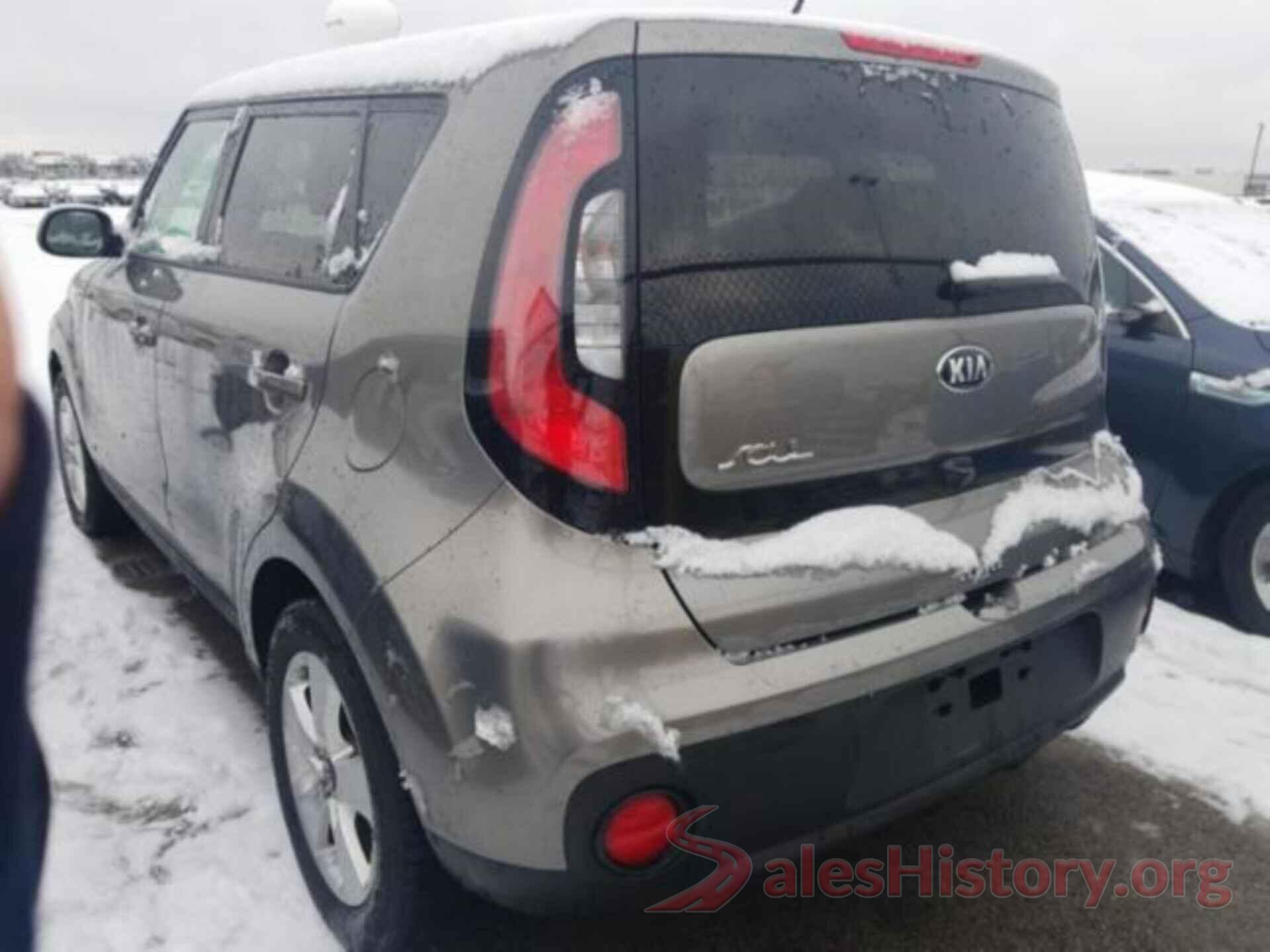 KNDJN2A23J7535608 2018 KIA SOUL