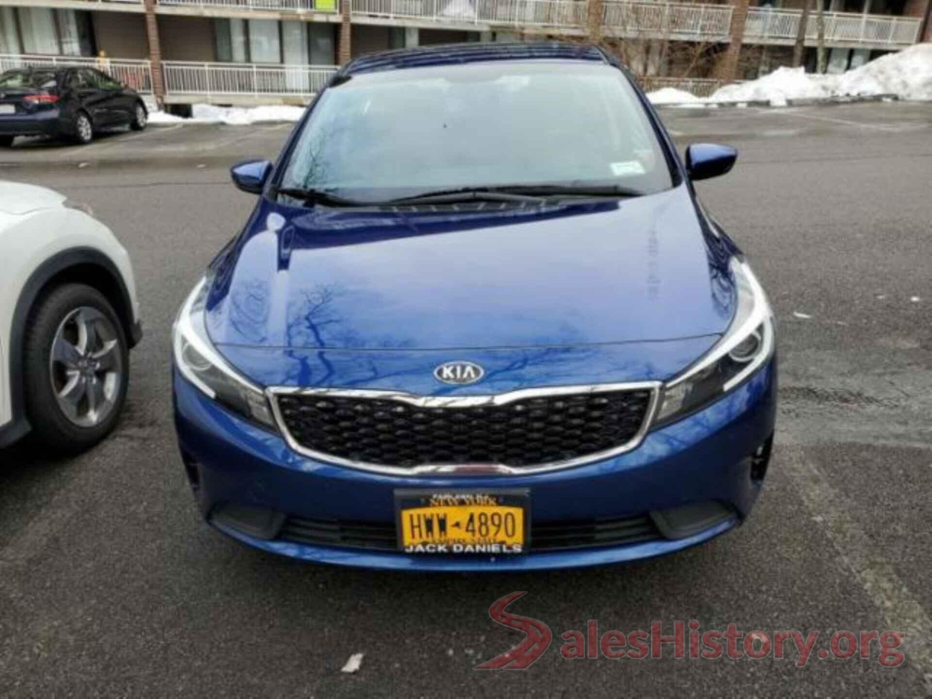 3KPFK4A78JE193627 2018 KIA FORTE