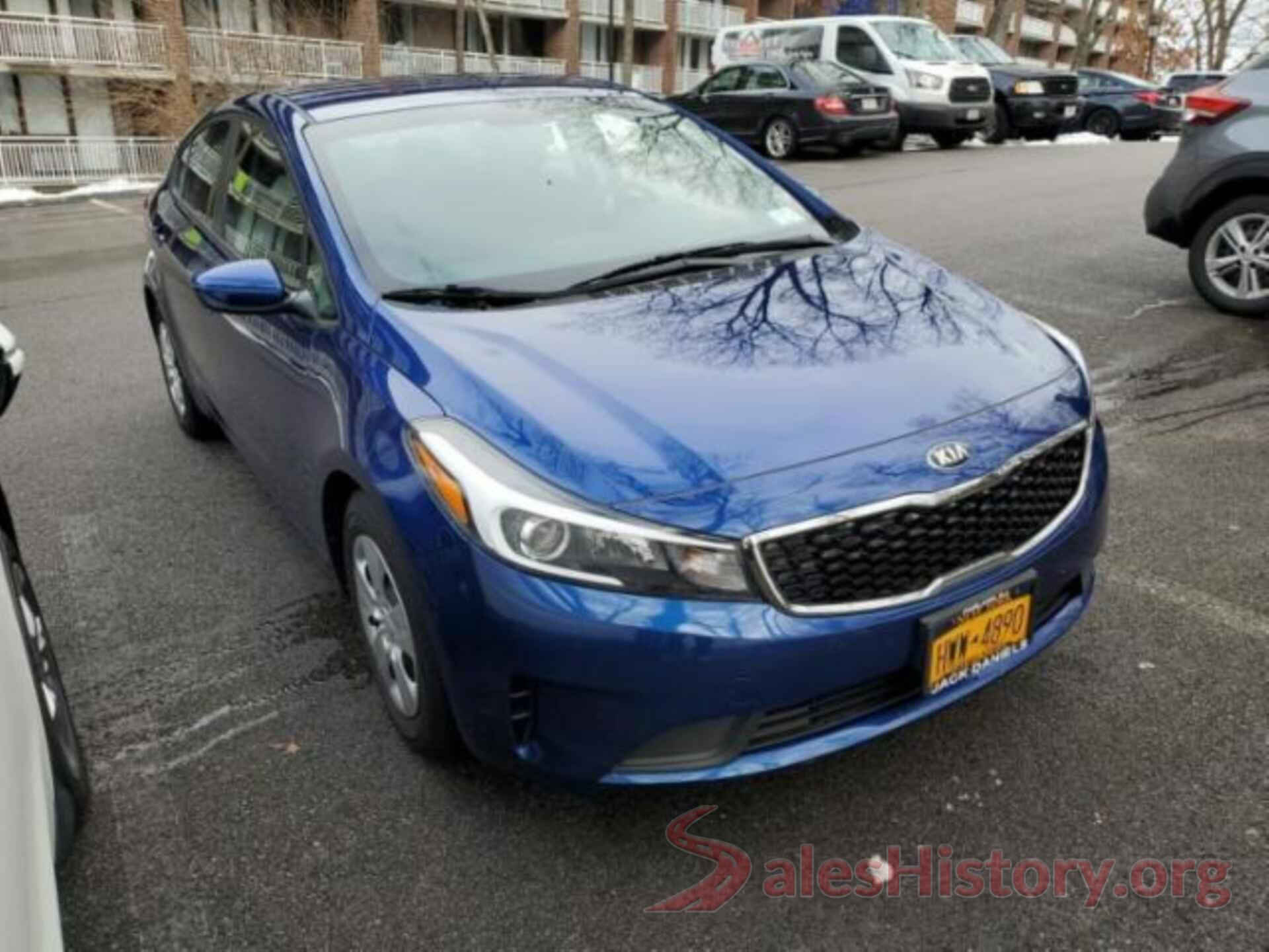 3KPFK4A78JE193627 2018 KIA FORTE