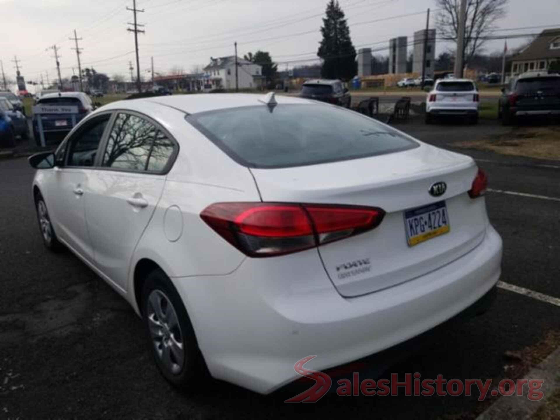 3KPFK4A7XHE161045 2017 KIA FORTE