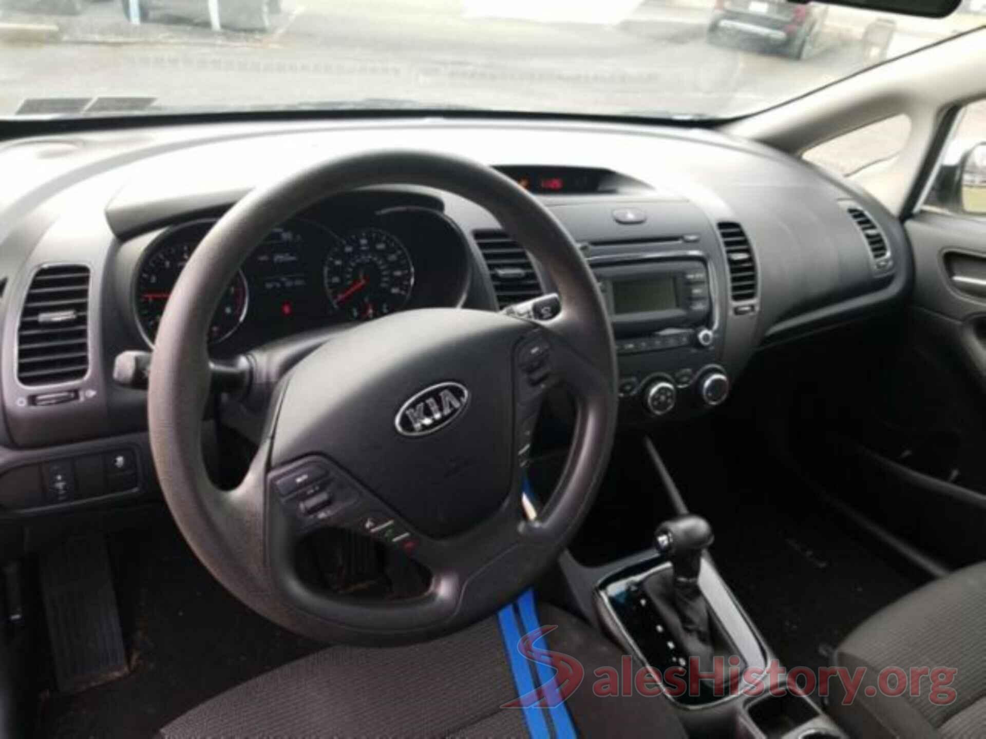 3KPFK4A7XHE161045 2017 KIA FORTE