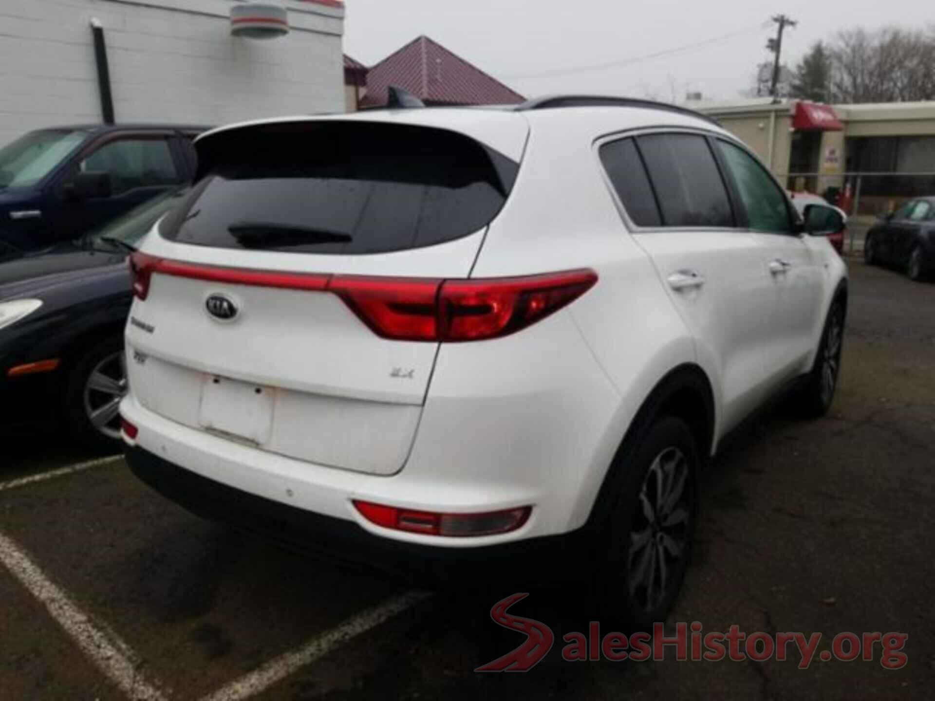 KNDPNCAC5J7406262 2018 KIA SPORTAGE