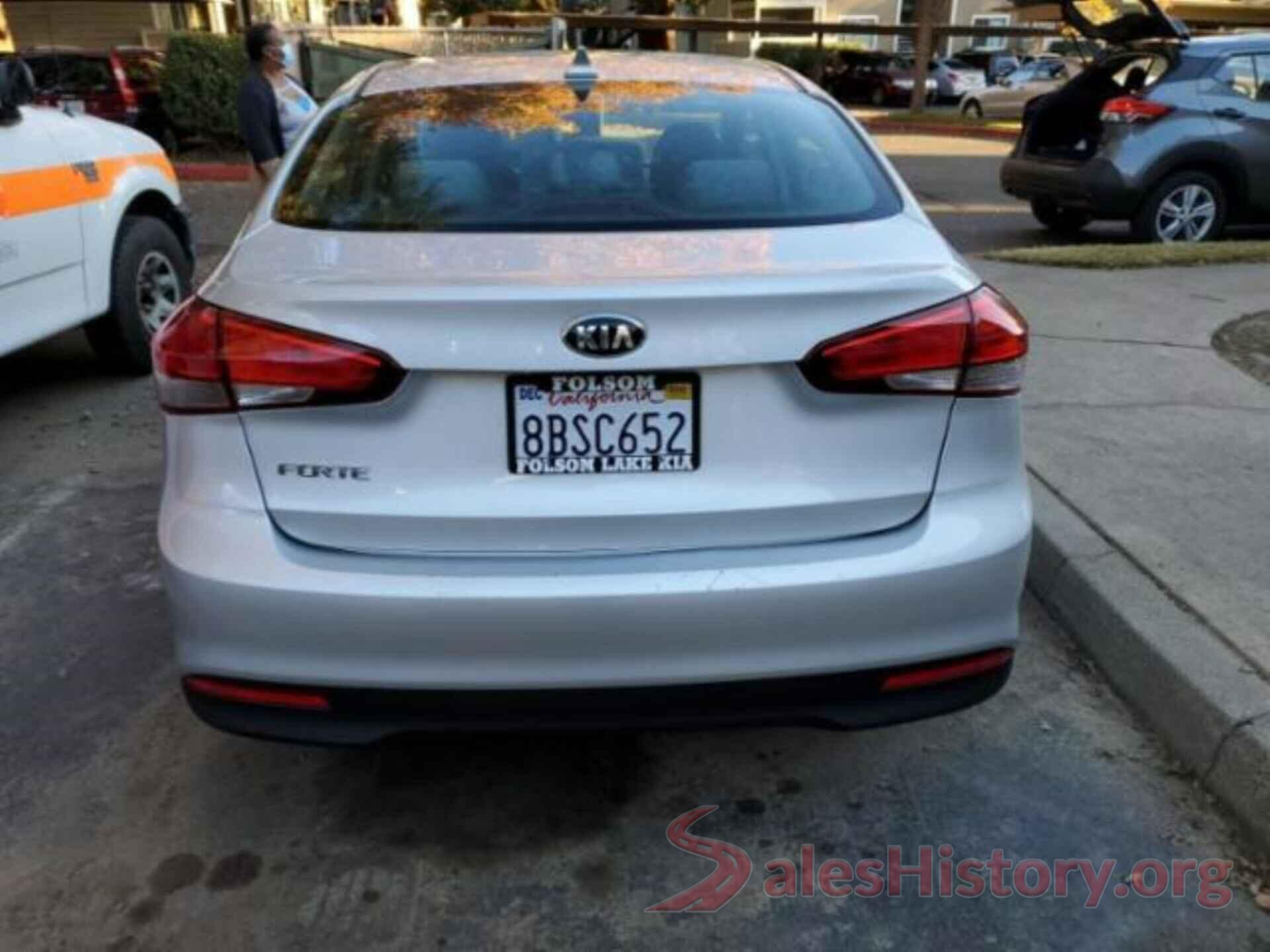 3KPFL4A74JE205866 2018 KIA FORTE