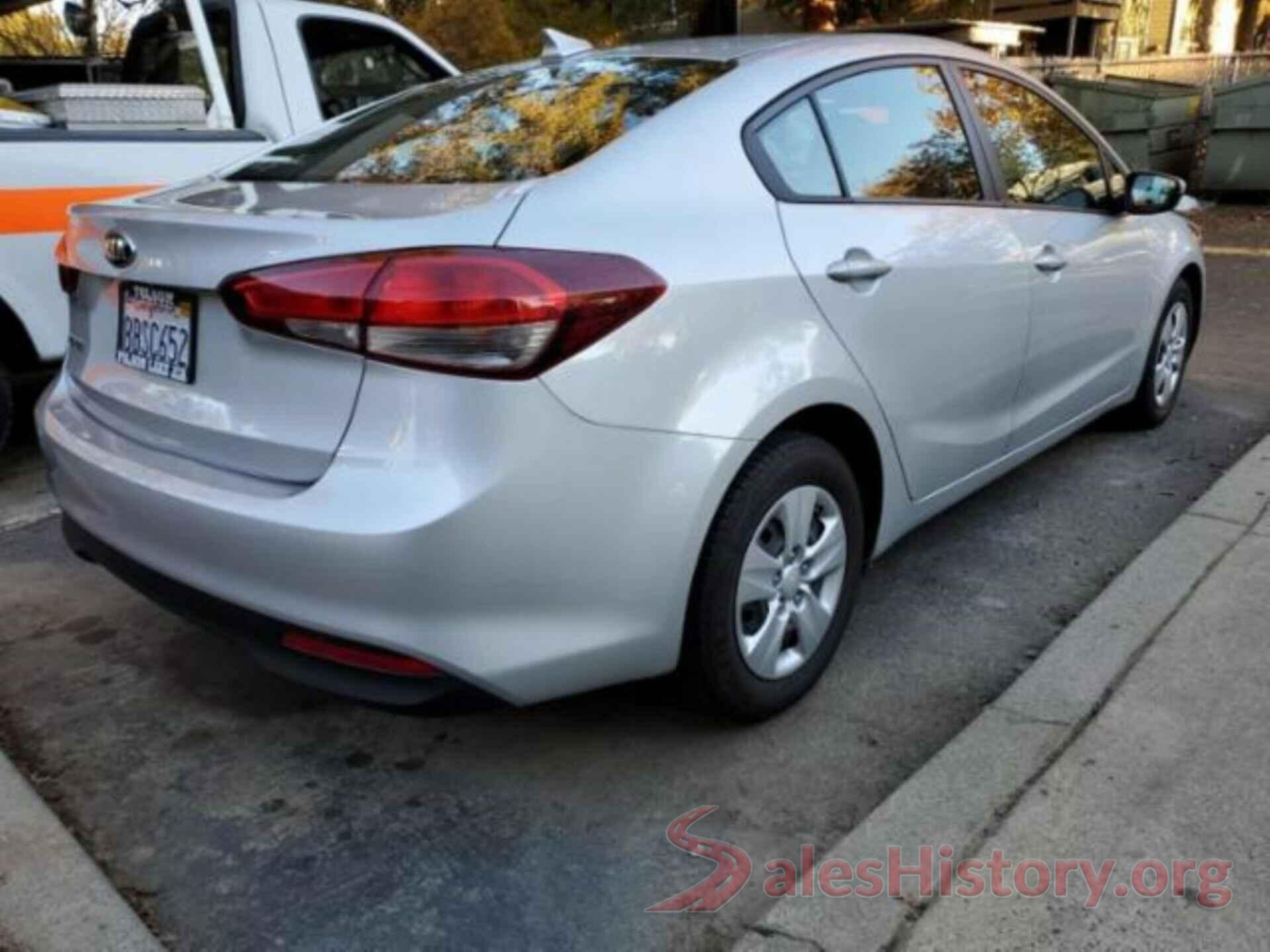 3KPFL4A74JE205866 2018 KIA FORTE