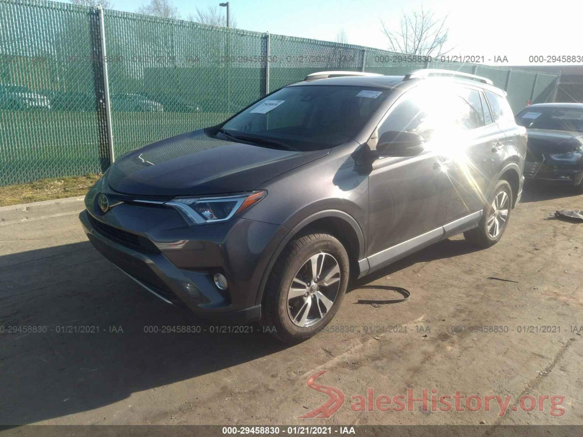 2T3WFREV9JW467562 2018 TOYOTA RAV4