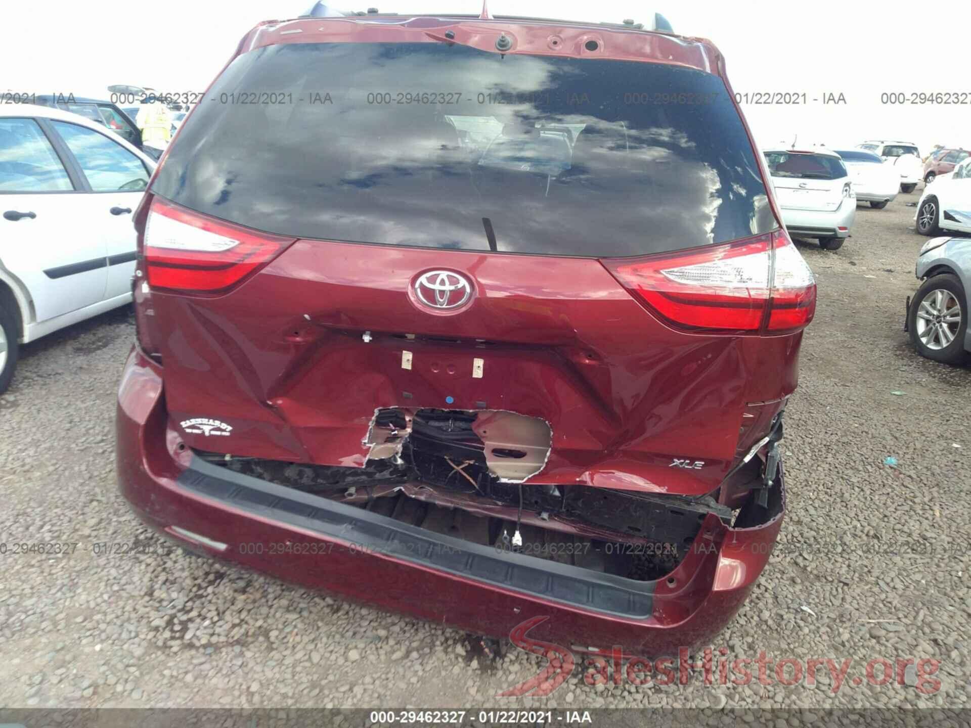 5TDYZ3DC4JS940038 2018 TOYOTA SIENNA