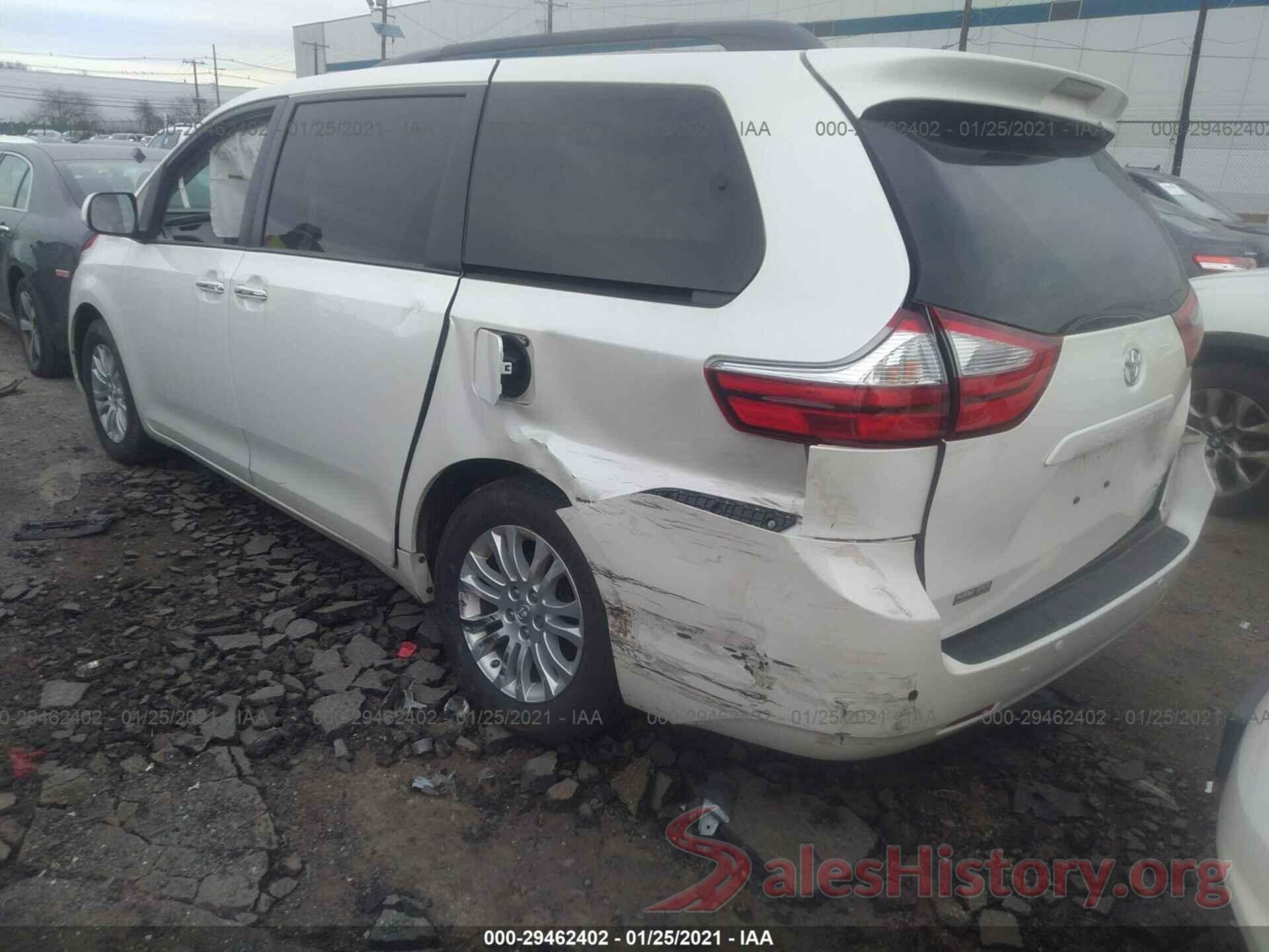 5TDYZ3DC2HS827280 2017 TOYOTA SIENNA