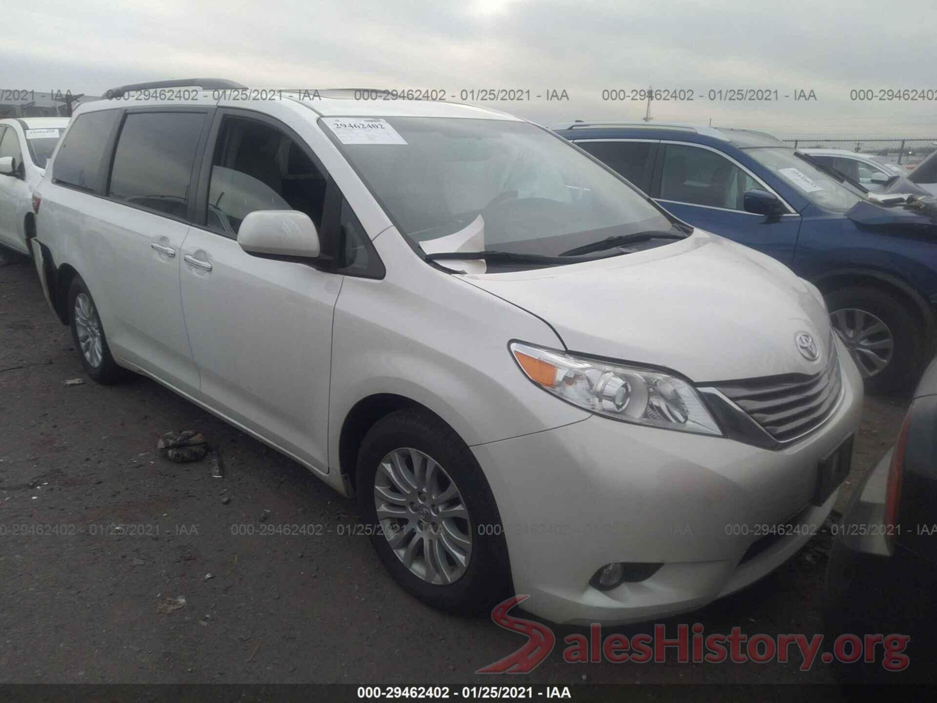 5TDYZ3DC2HS827280 2017 TOYOTA SIENNA