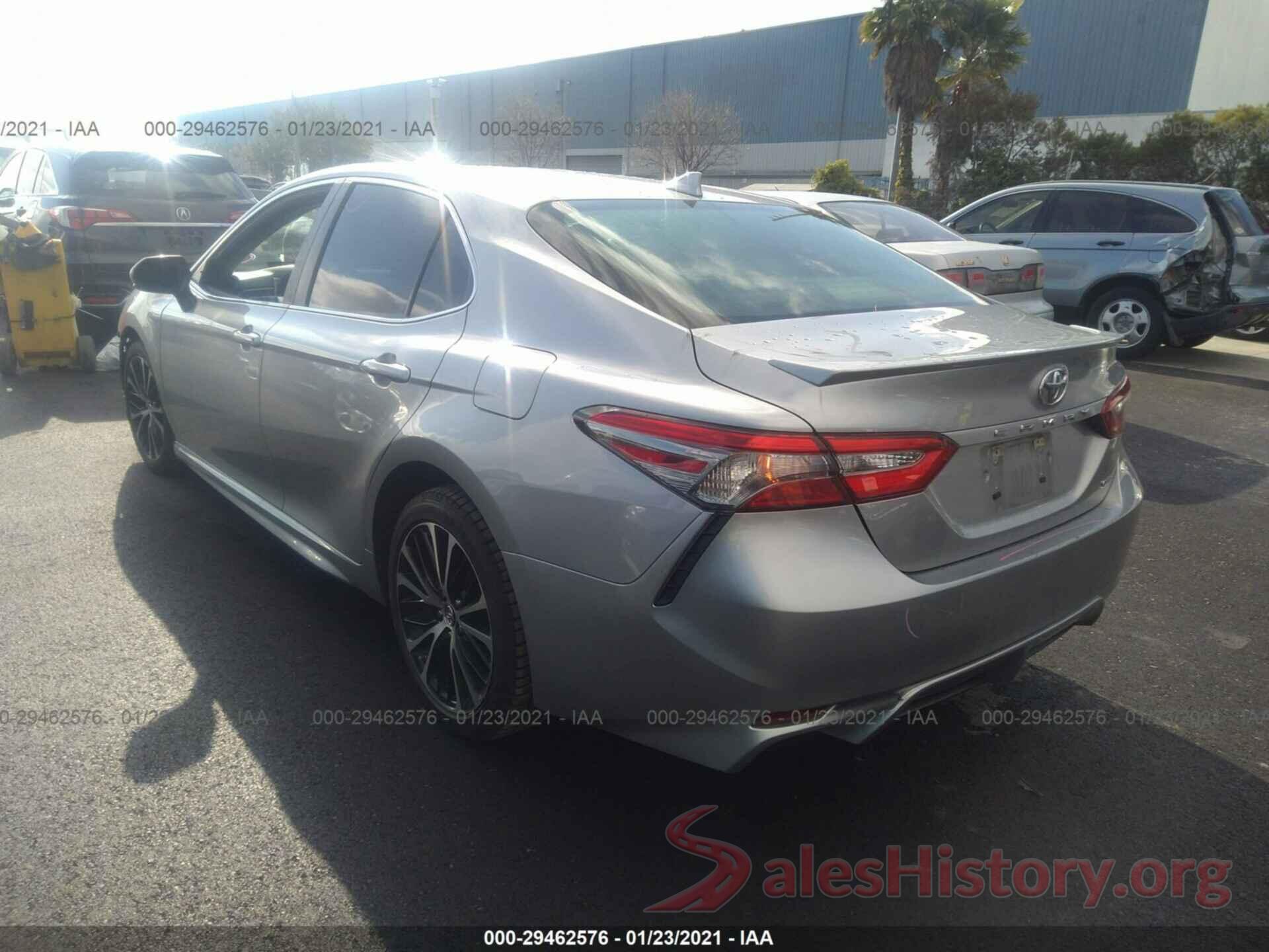 4T1B11HK2KU689595 2019 TOYOTA CAMRY