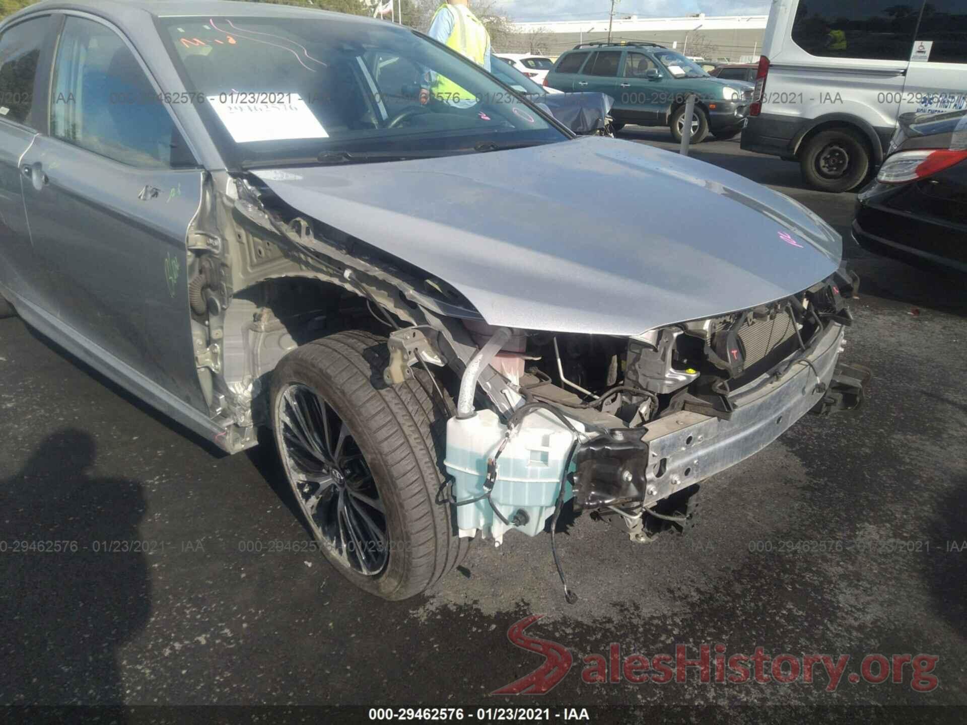 4T1B11HK2KU689595 2019 TOYOTA CAMRY