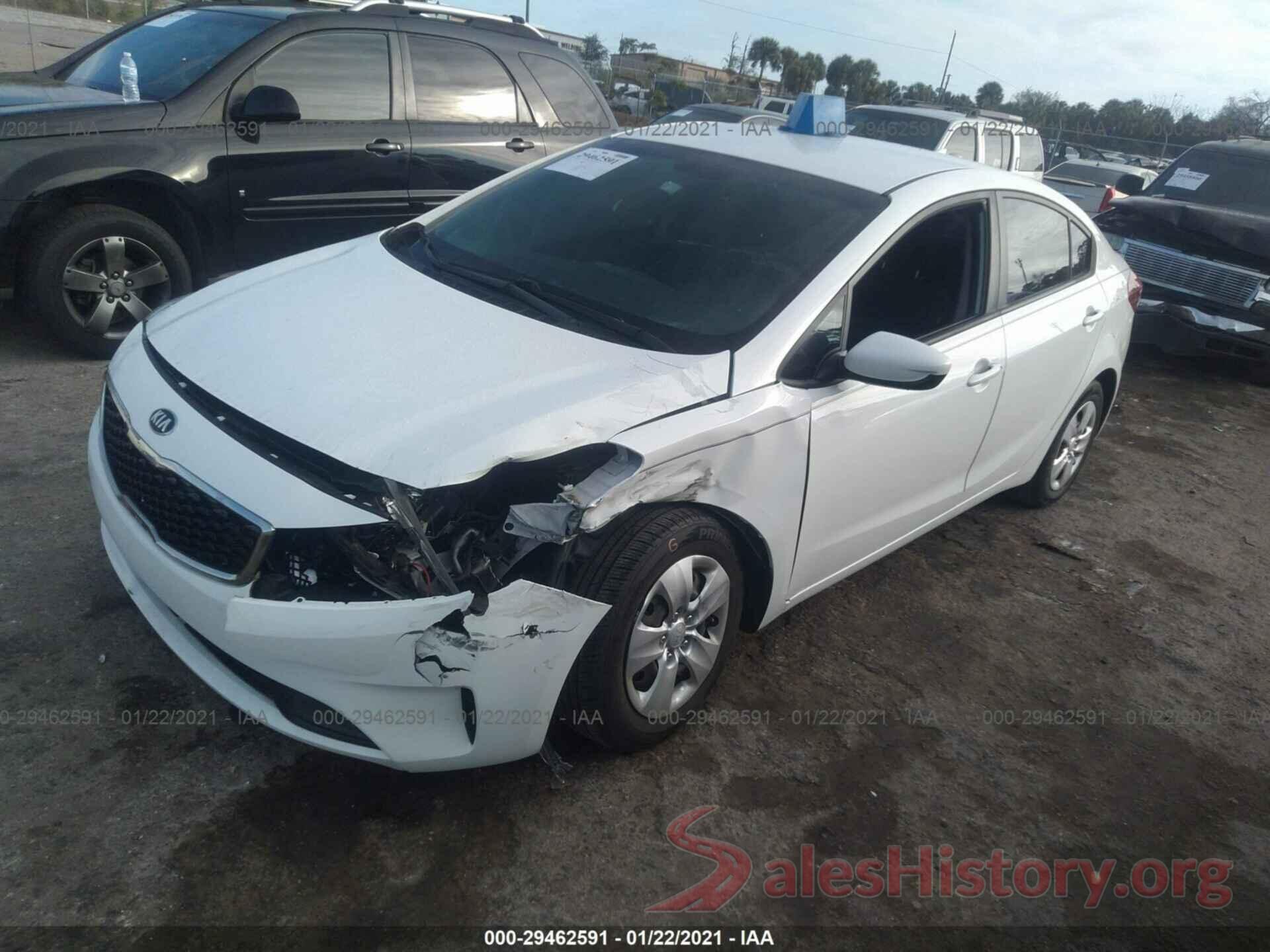 3KPFK4A73HE097771 2017 KIA FORTE